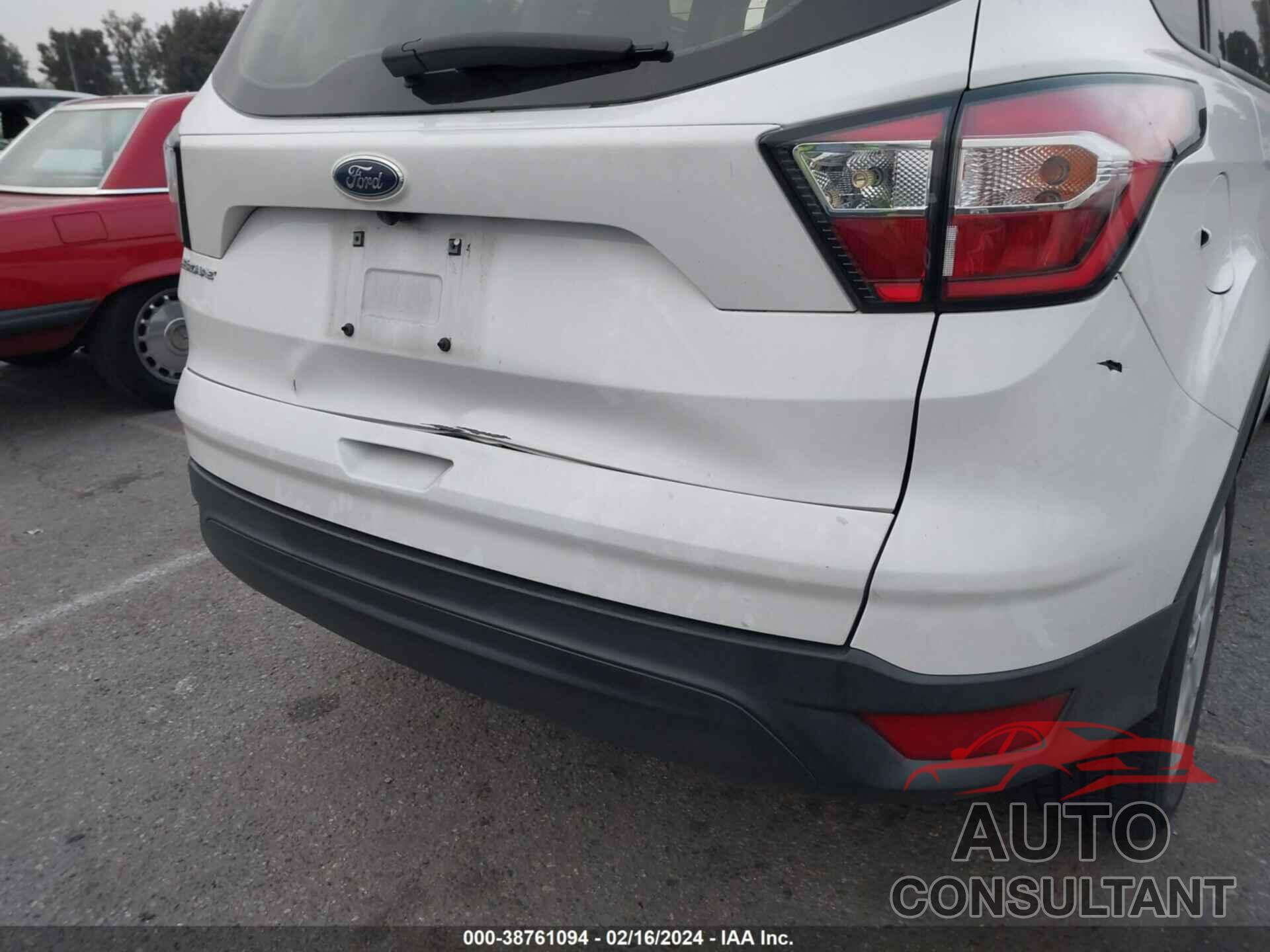 FORD ESCAPE 2018 - 1FMCU0F7XJUB17323