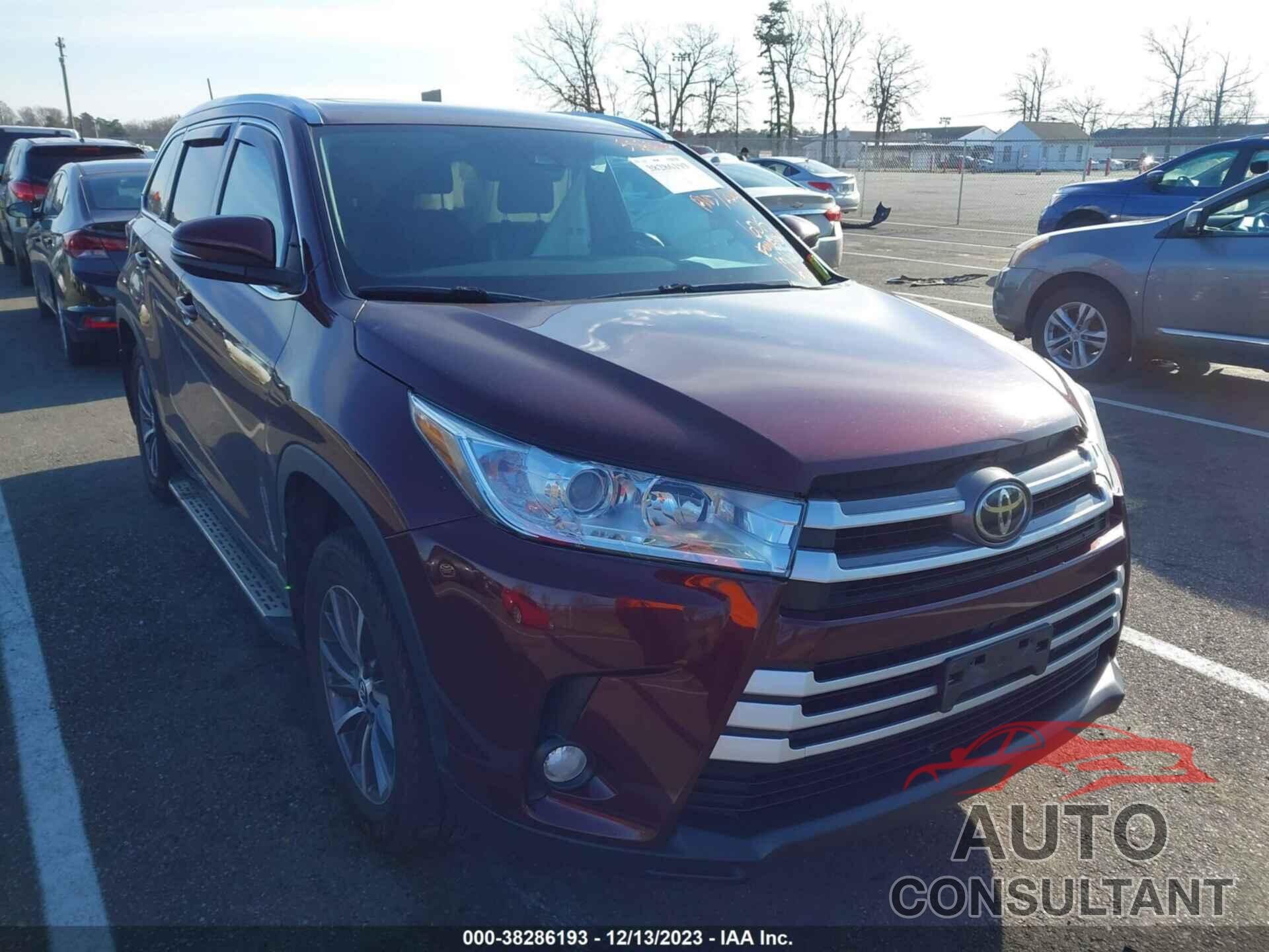 TOYOTA HIGHLANDER 2019 - 5TDJZRFH5KS981244