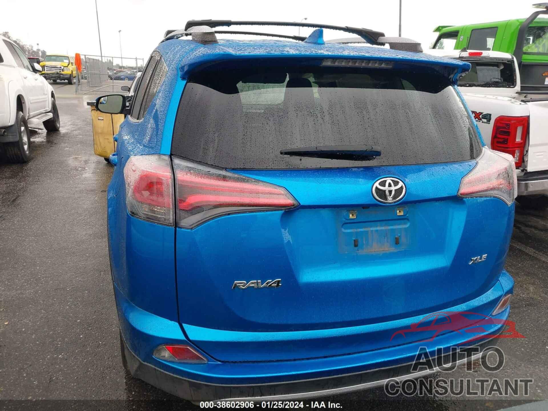 TOYOTA RAV4 2016 - JTMWFREV9GD082556