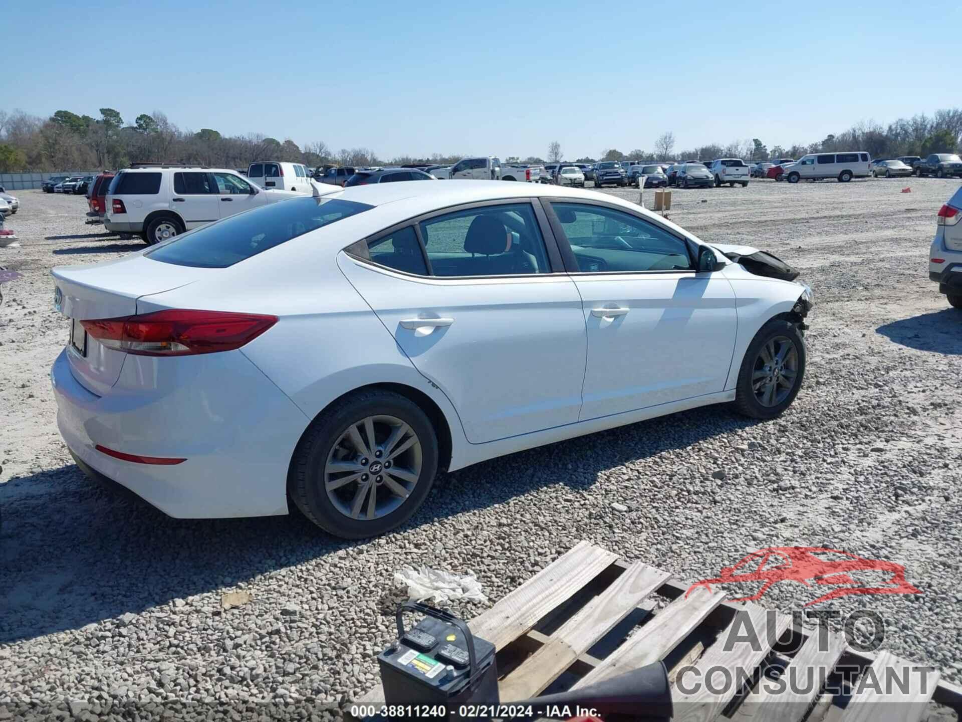 HYUNDAI ELANTRA 2018 - 5NPD84LFXJH308797