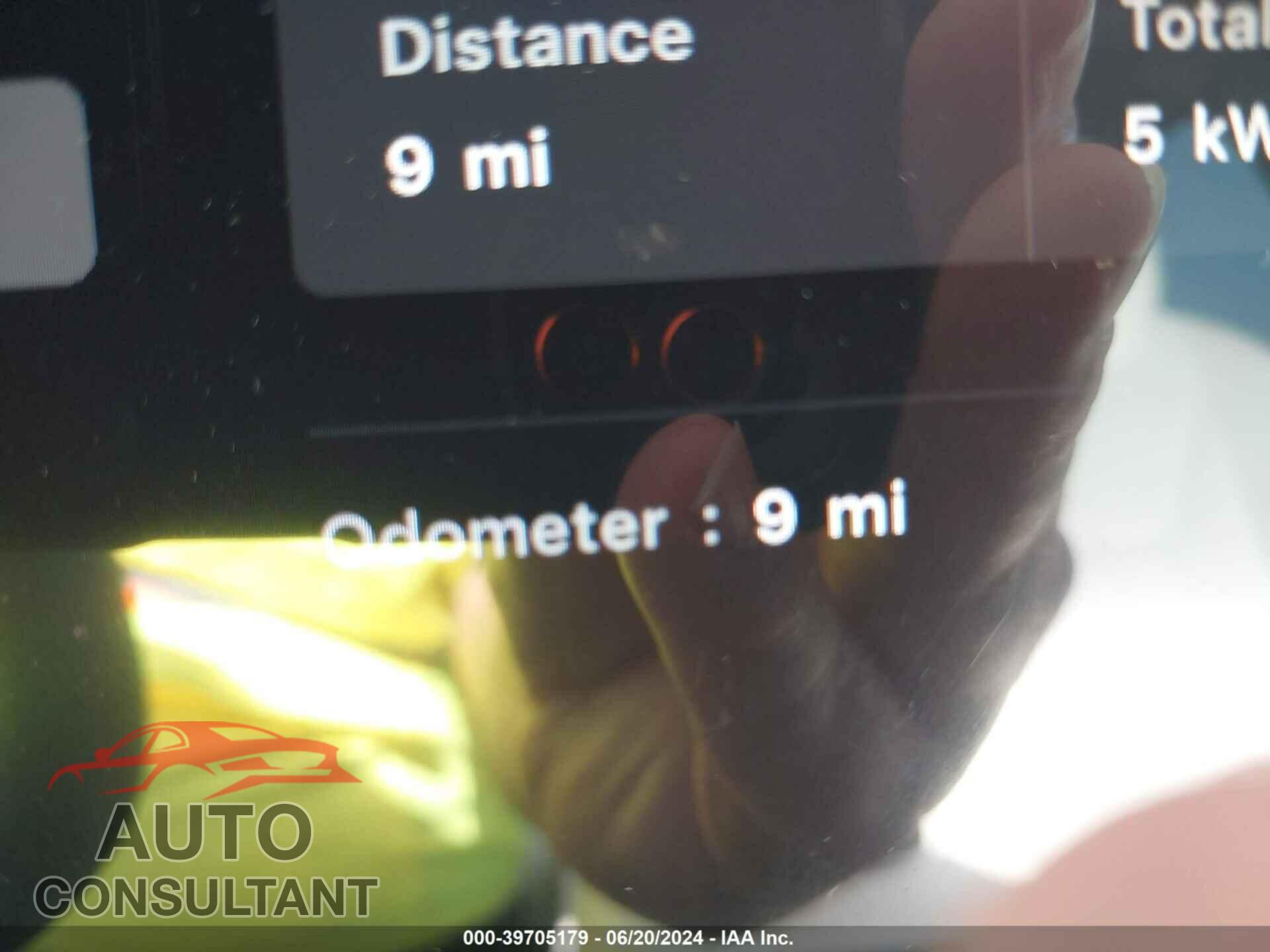 TESLA MODEL X 2024 - 7SAXCDE51RF443387