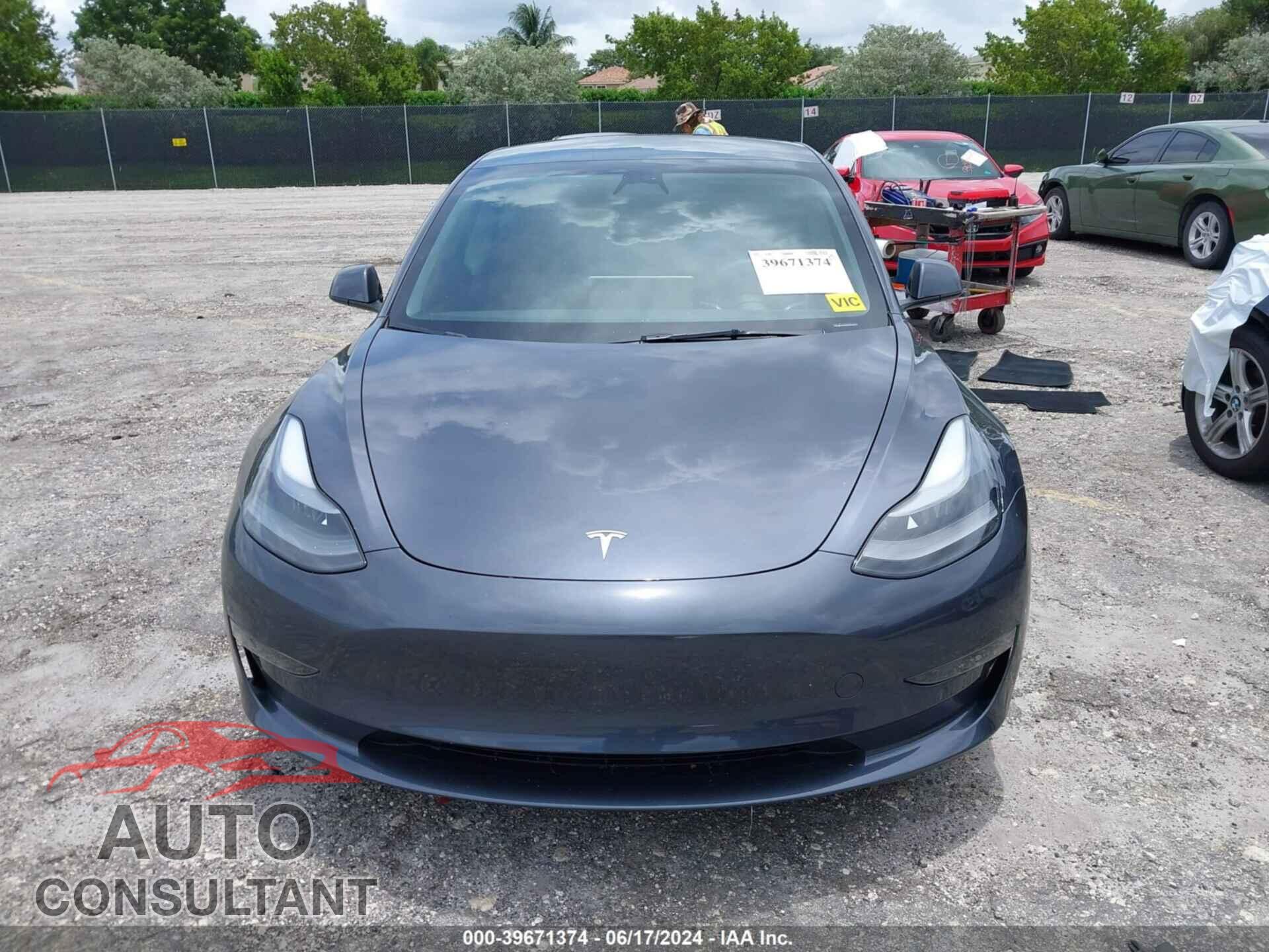 TESLA MODEL 3 2023 - 5YJ3E1EA5PF702476