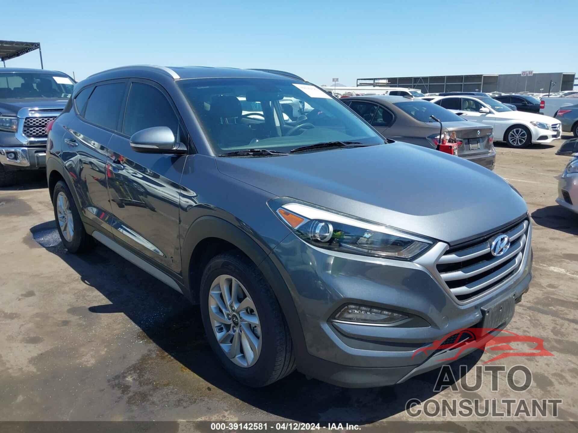 HYUNDAI TUCSON 2018 - KM8J33A41JU620666