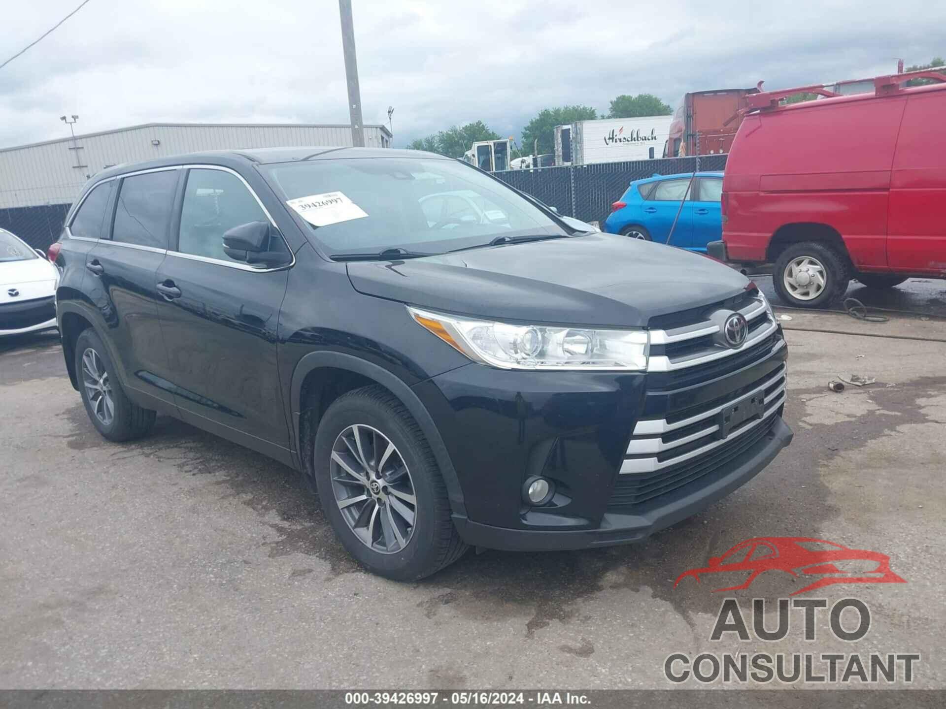 TOYOTA HIGHLANDER 2019 - 5TDJZRFH2KS626564