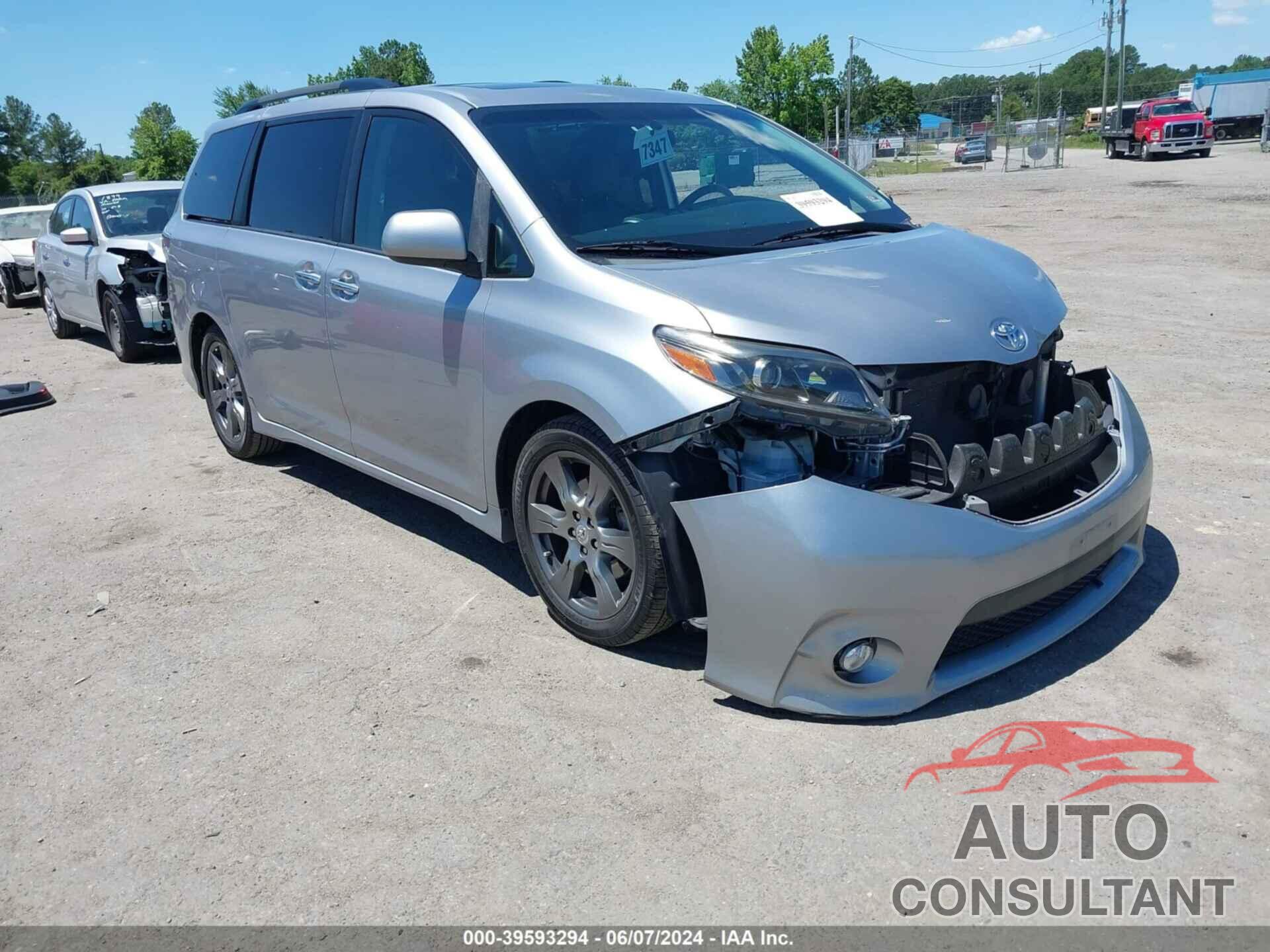 TOYOTA SIENNA 2017 - 5TDXZ3DC9HS782429