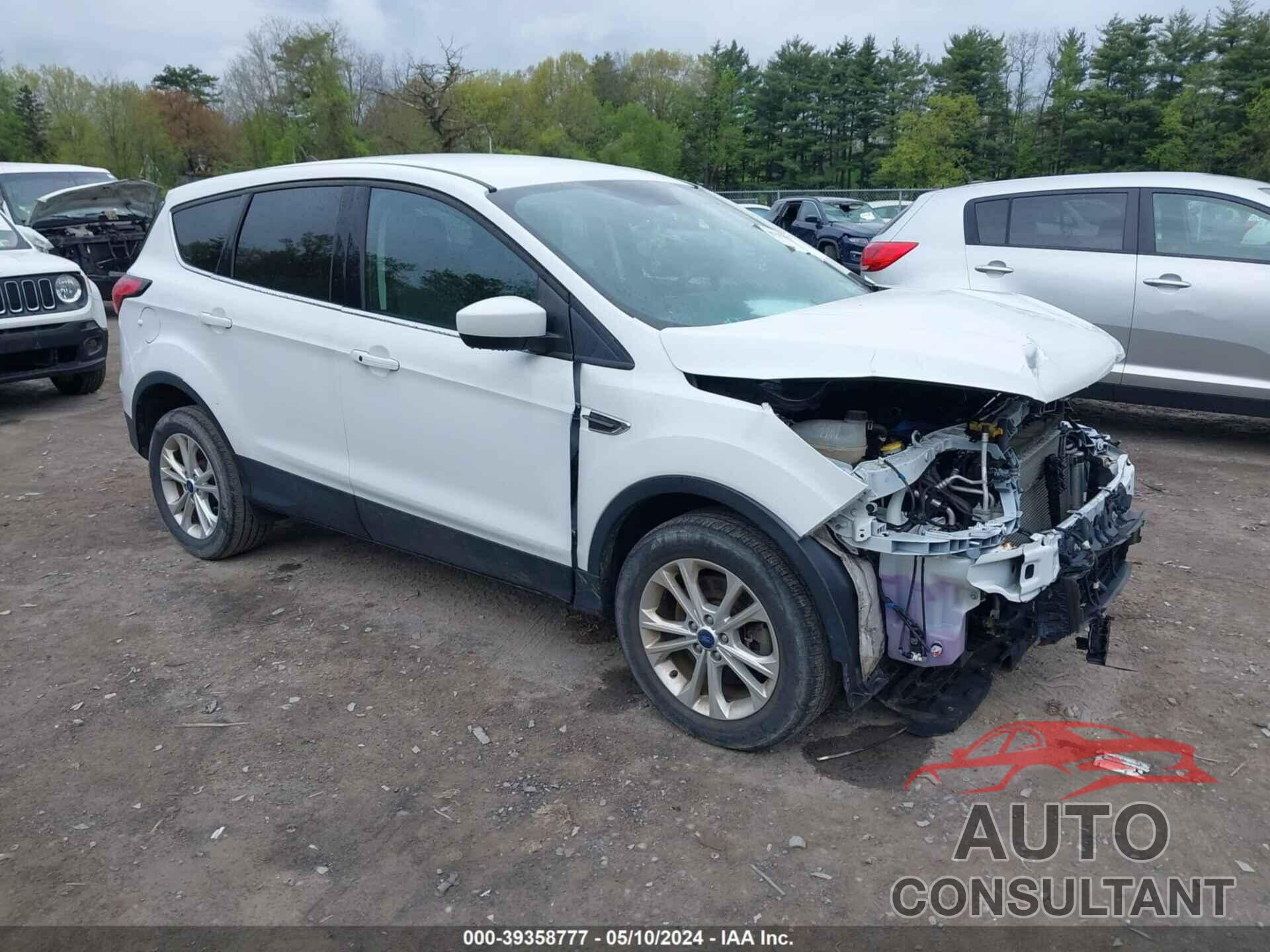 FORD ESCAPE 2019 - 1FMCU9GD6KUA00753