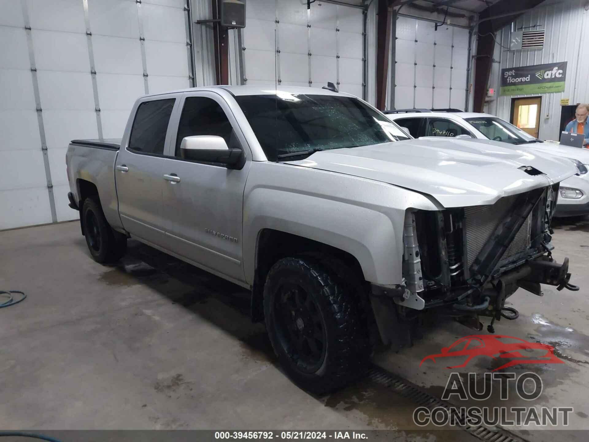 CHEVROLET SILVERADO 1500 2017 - 3GCUKREC5HG138160