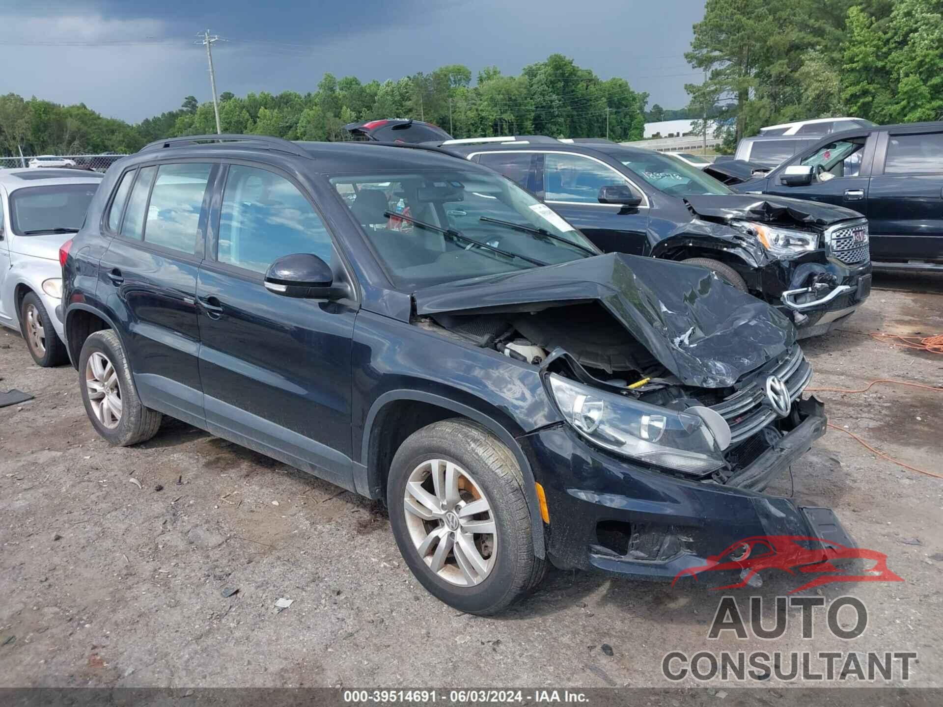 VOLKSWAGEN TIGUAN 2017 - WVGBV7AX9HK000413