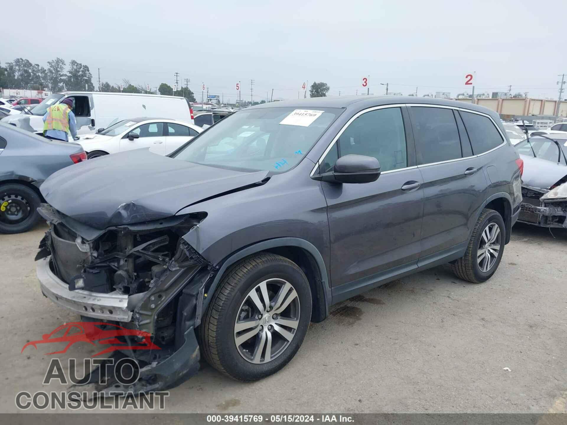 HONDA PILOT 2017 - 5FNYF5H54HB019310
