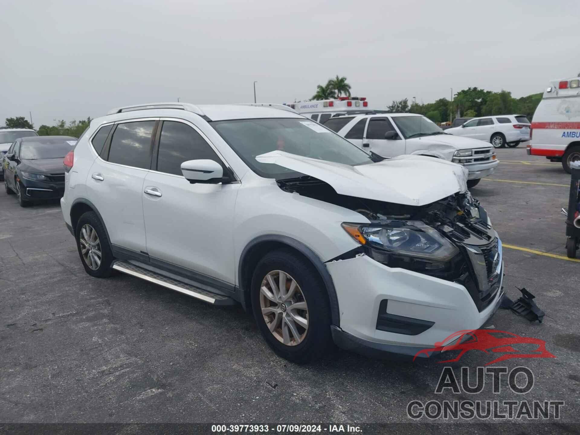 NISSAN ROGUE 2017 - KNMAT2MT7HP554943