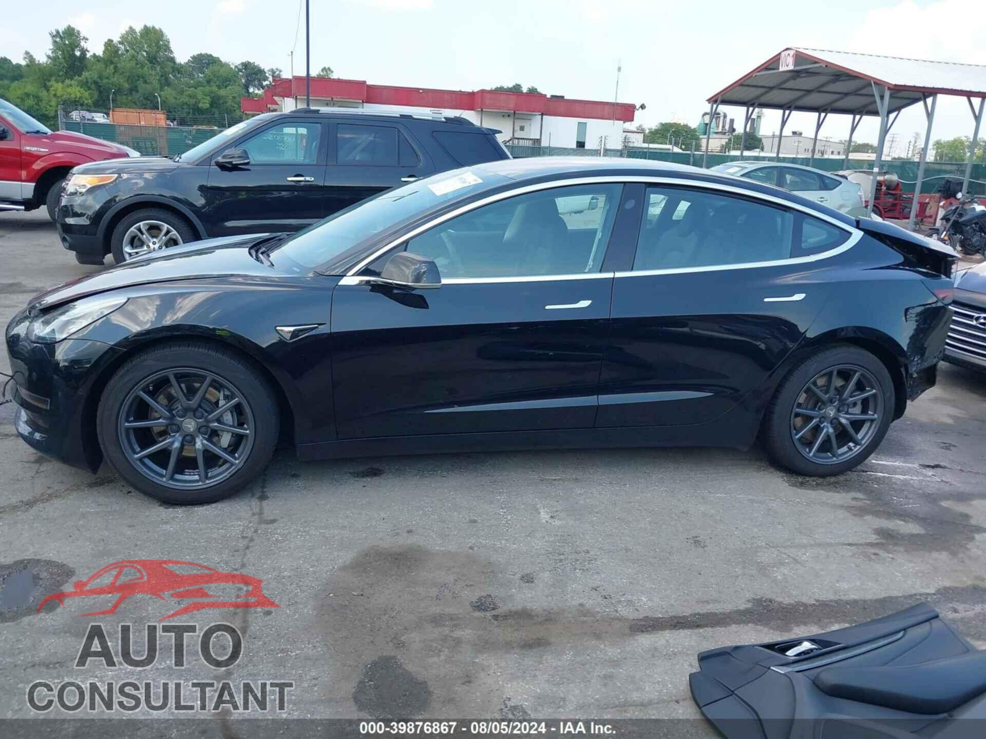 TESLA MODEL 3 2018 - 5YJ3E1EB8JF054079