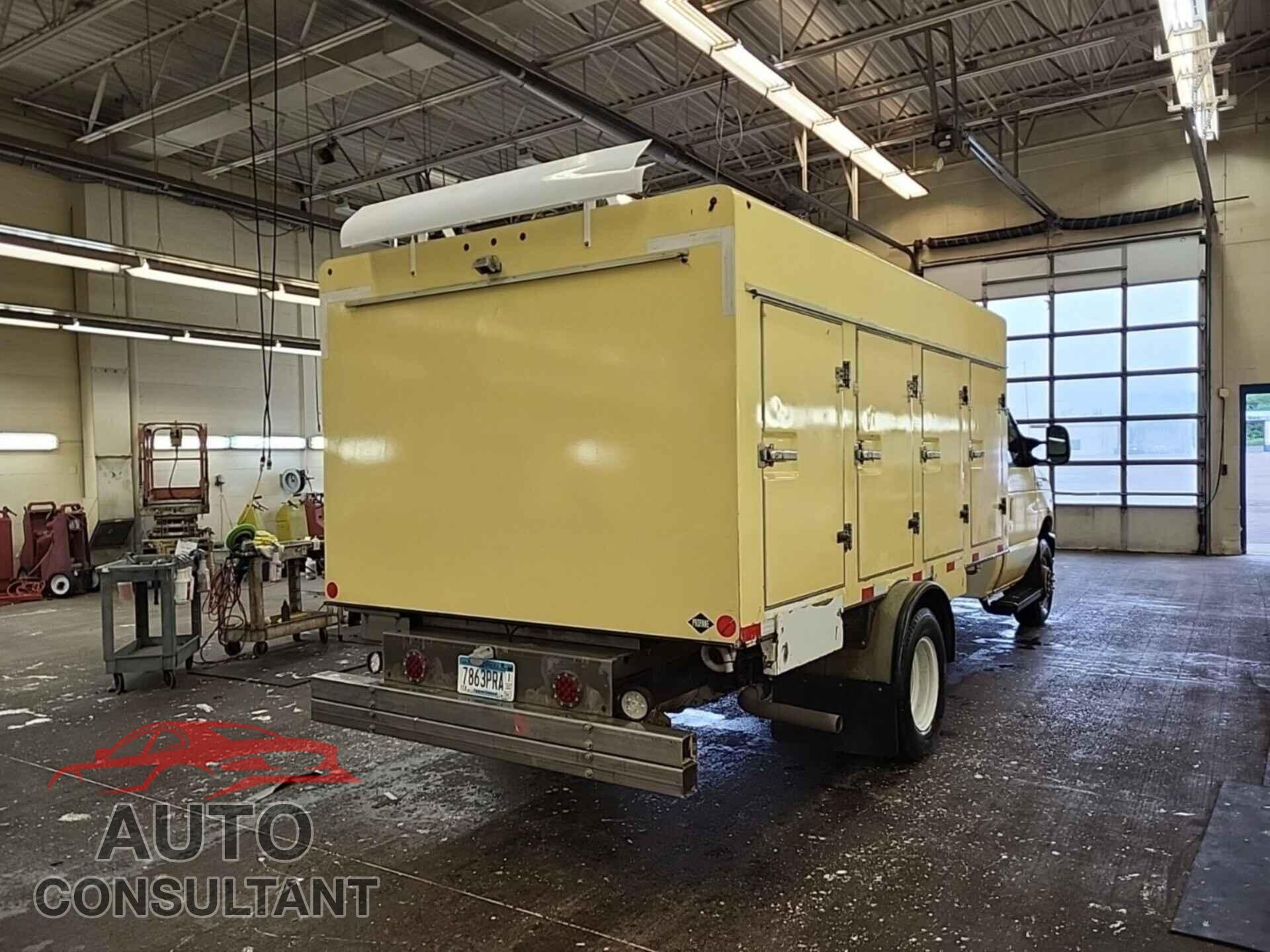 FORD ECONOLINE 2017 - 1FDXE4FS8HDC69038