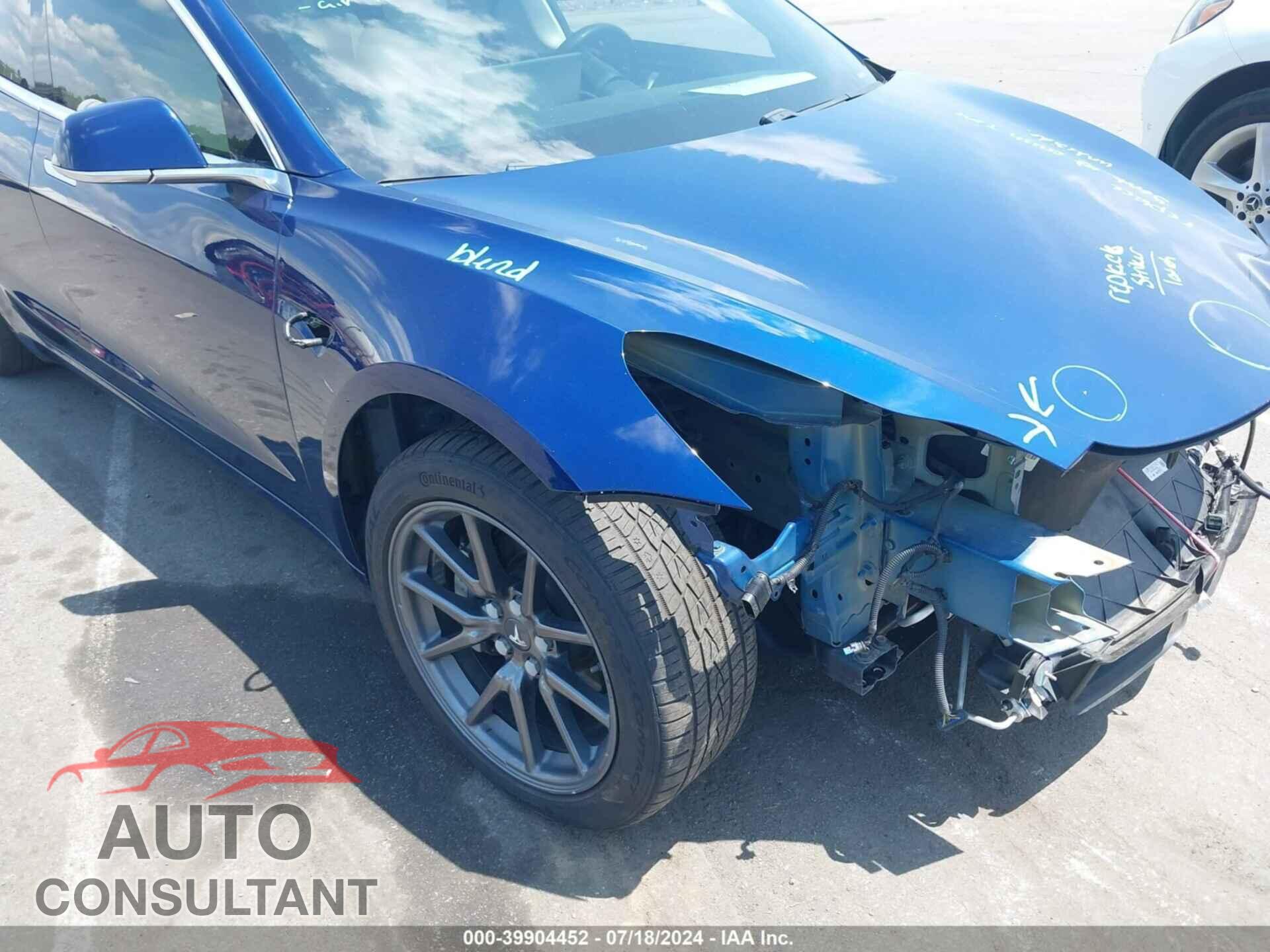 TESLA MODEL 3 2018 - 5YJ3E1EB9JF086099
