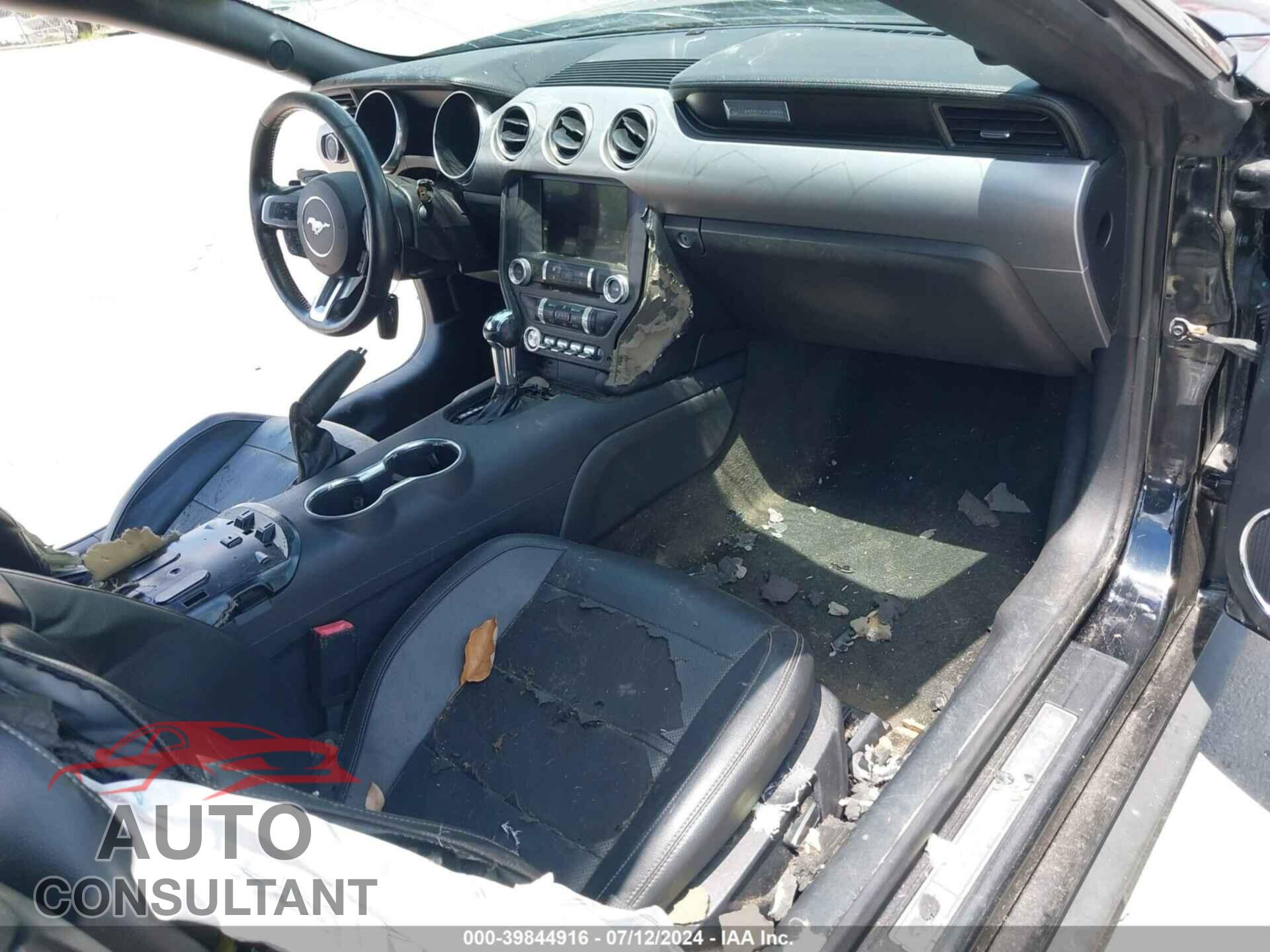FORD MUSTANG 2018 - 1FATP8UH2J5124420