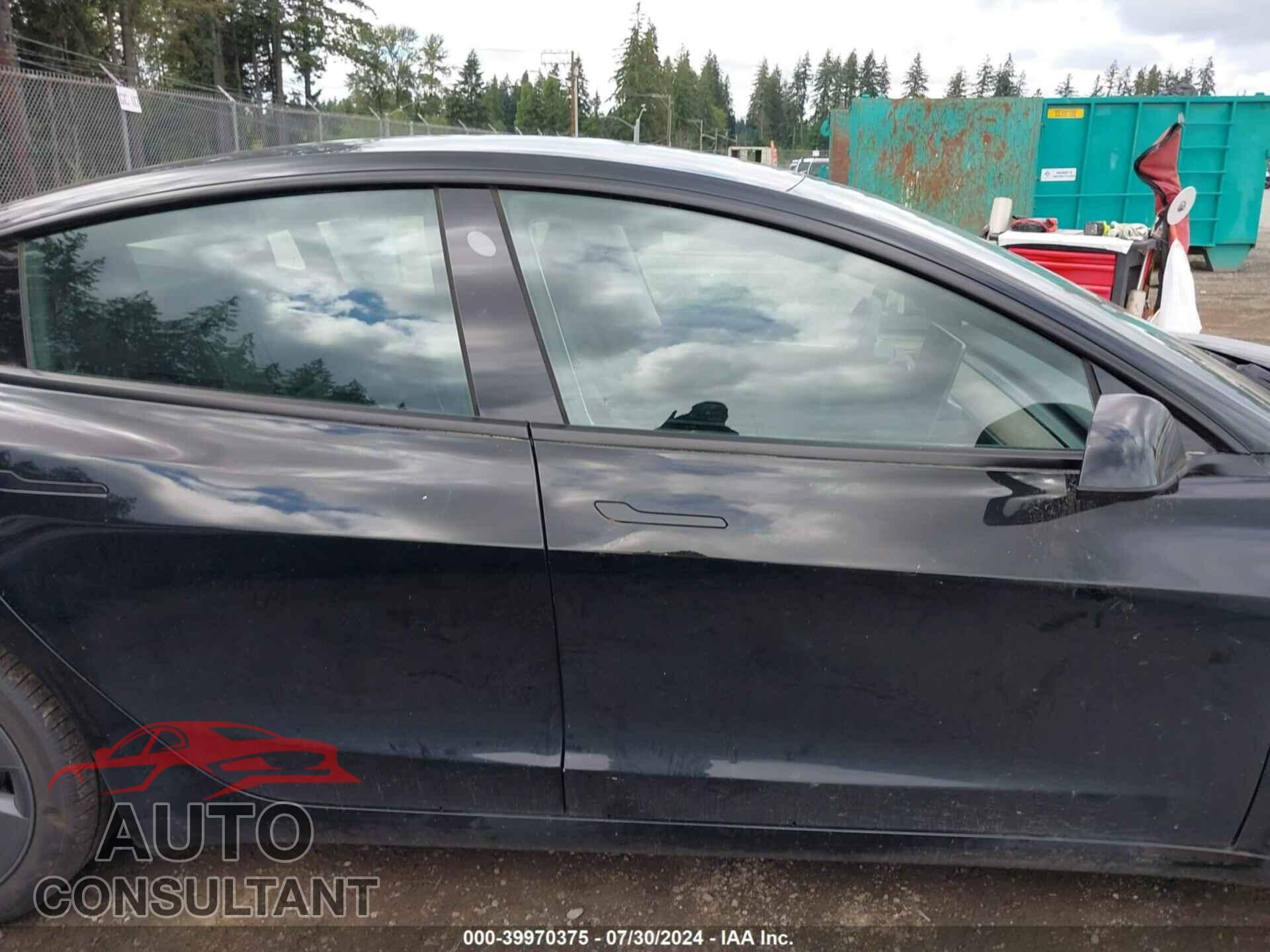TESLA MODEL 3 2023 - 5YJ3E1EA5PF516159