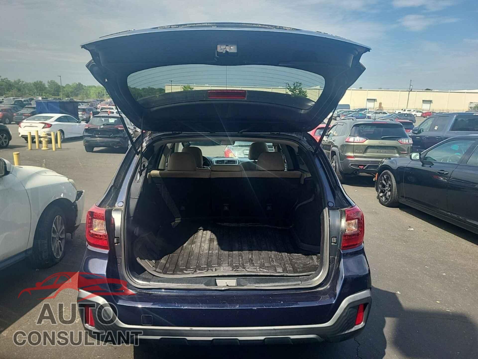SUBARU OUTBACK 2018 - 4S4BSAFC3J3314747