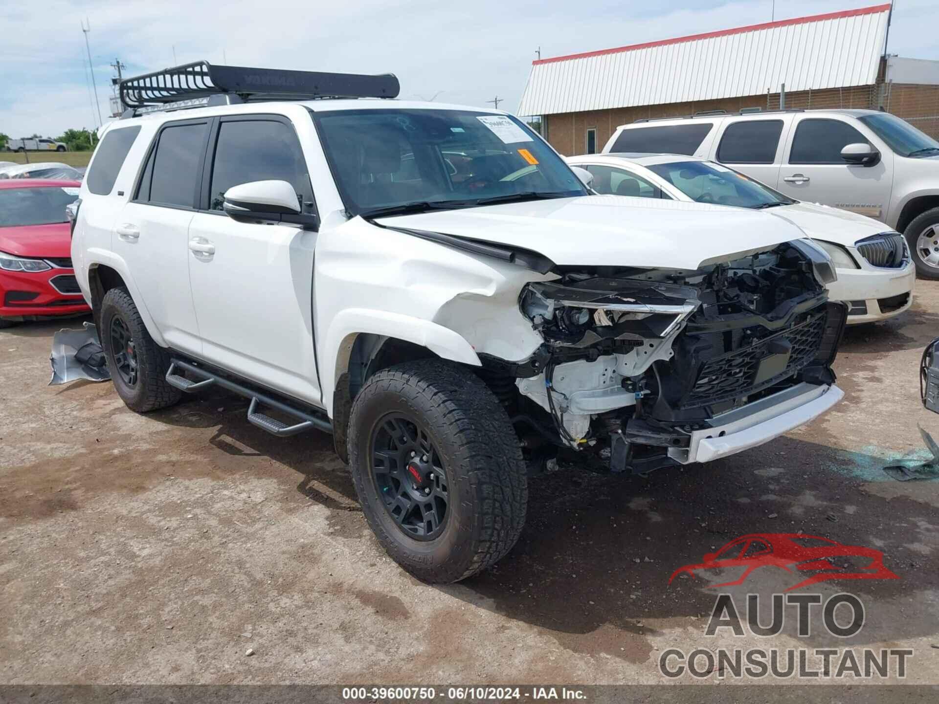 TOYOTA 4RUNNER 2023 - JTENU5JR8P6137985