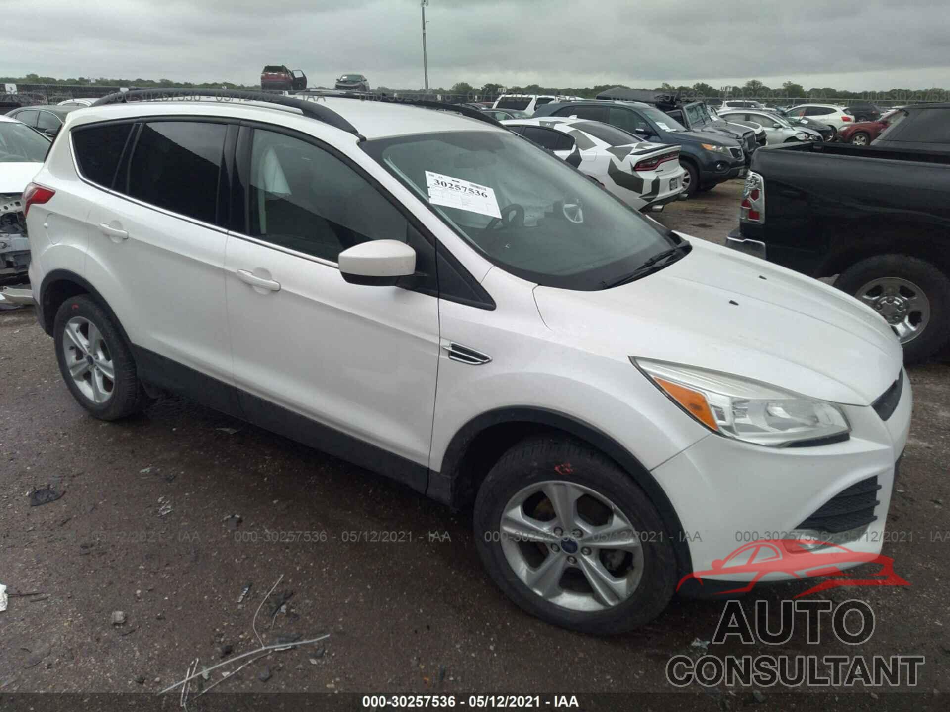 FORD ESCAPE 2016 - 1FMCU0GX5GUA20747
