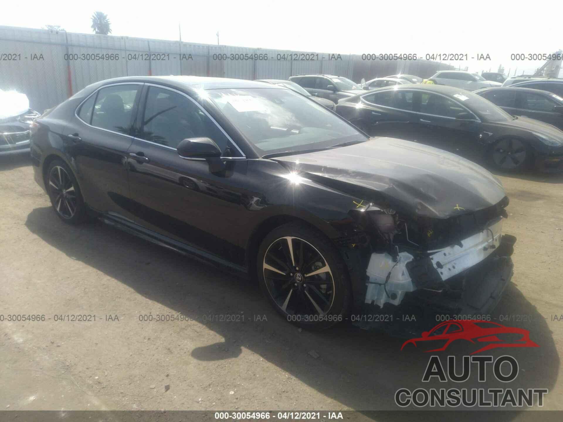 TOYOTA CAMRY 2018 - 4T1BZ1HK0JU011970