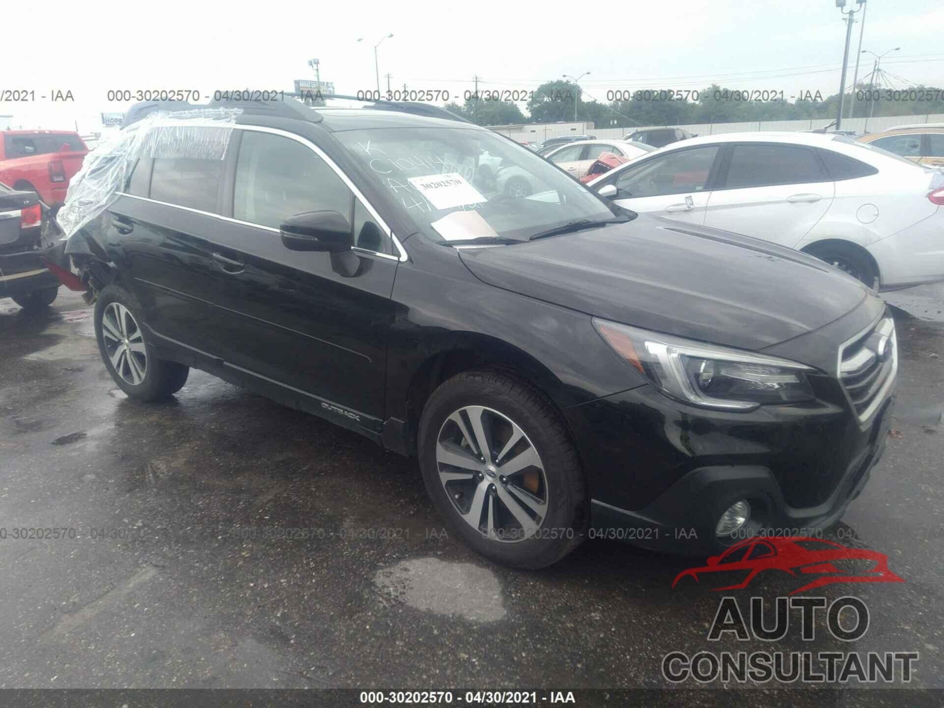 SUBARU OUTBACK 2018 - 4S4BSENCXJ3269041