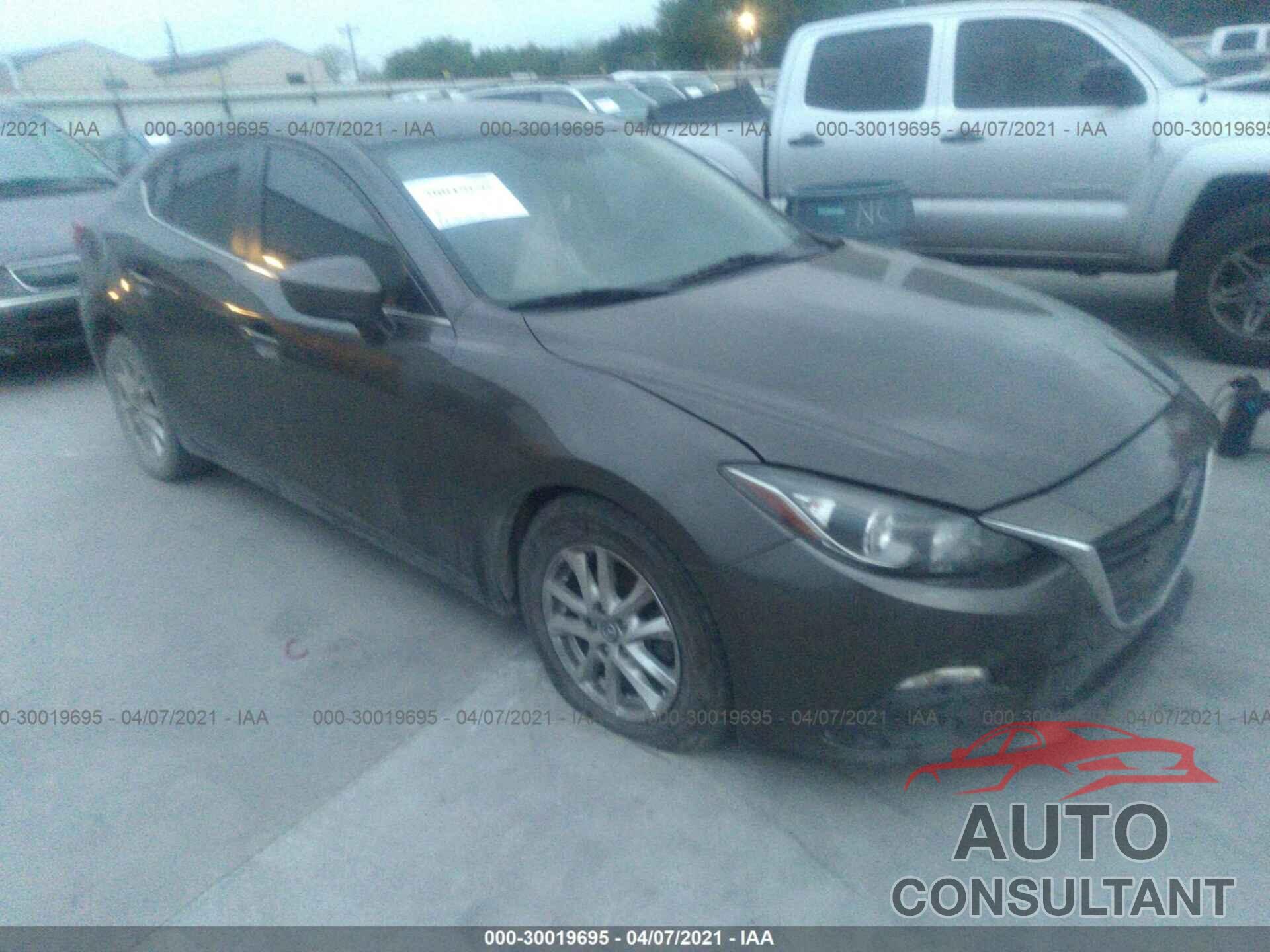 MAZDA MAZDA3 2016 - JM1BM1U74G1332411