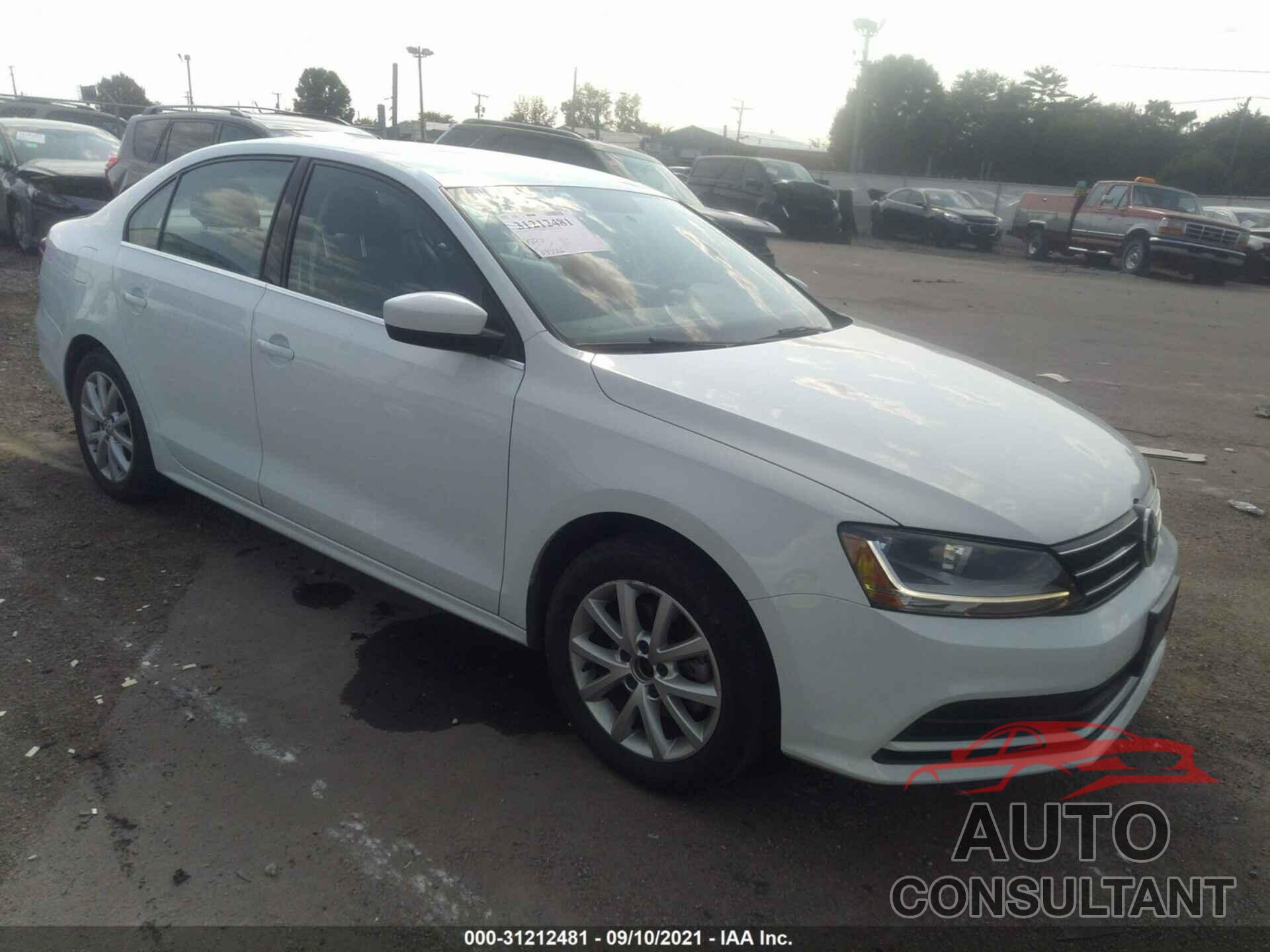 VOLKSWAGEN JETTA 2017 - 3VW2B7AJ1HM282951