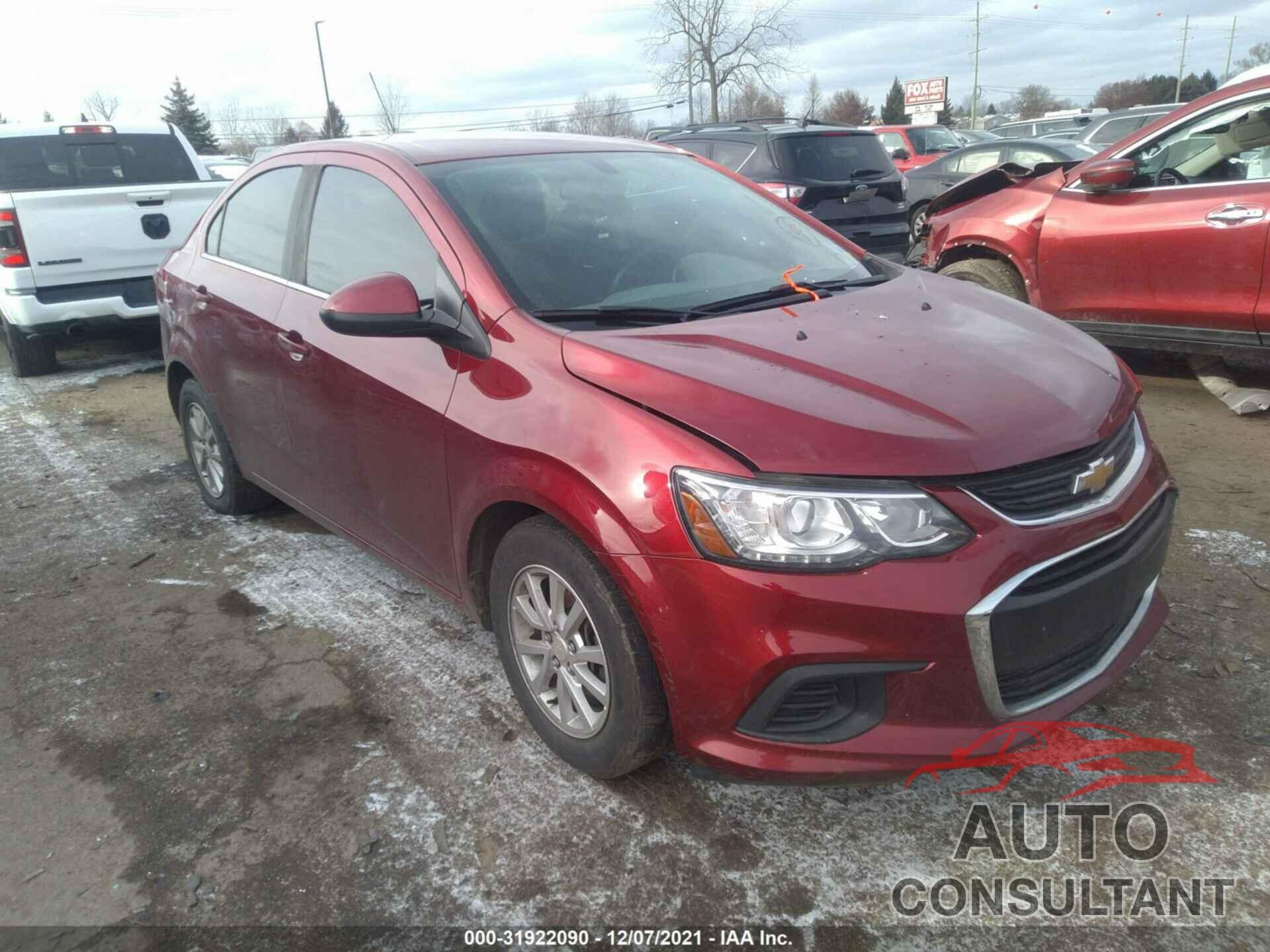 CHEVROLET SONIC 2017 - 1G1JD5SH4H4104478