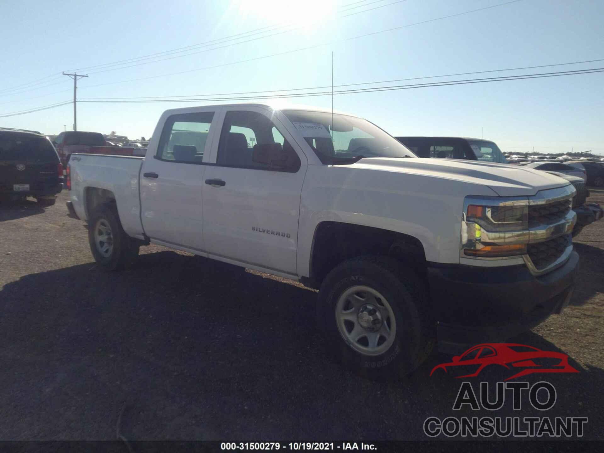 CHEVROLET SILVERADO 1500 2018 - 3GCUKNEH6JG368929