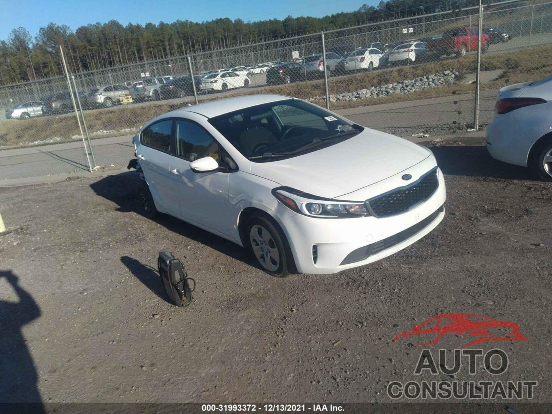 KIA FORTE 2018 - 3KPFK4A71JE239430