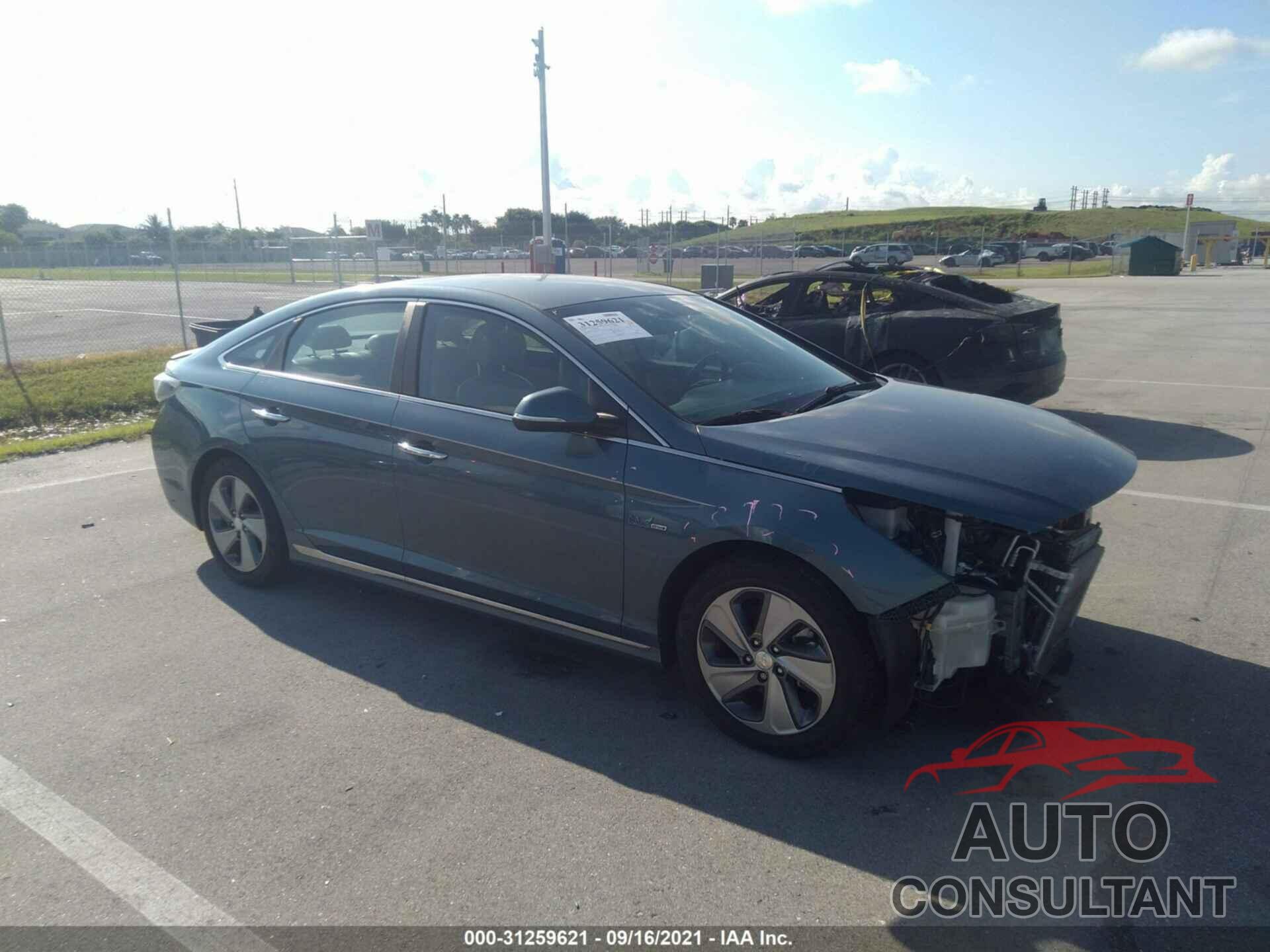 HYUNDAI SONATA HYBRID 2016 - KMHE34L10GA014568