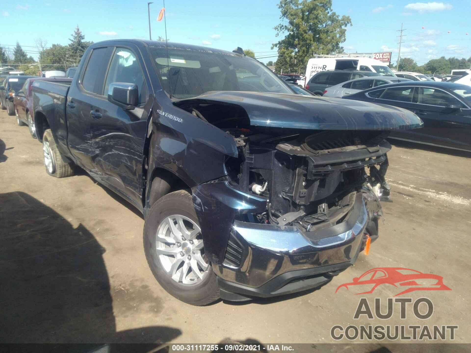 CHEVROLET SILVERADO 1500 2020 - 1GCRYDED1LZ337635