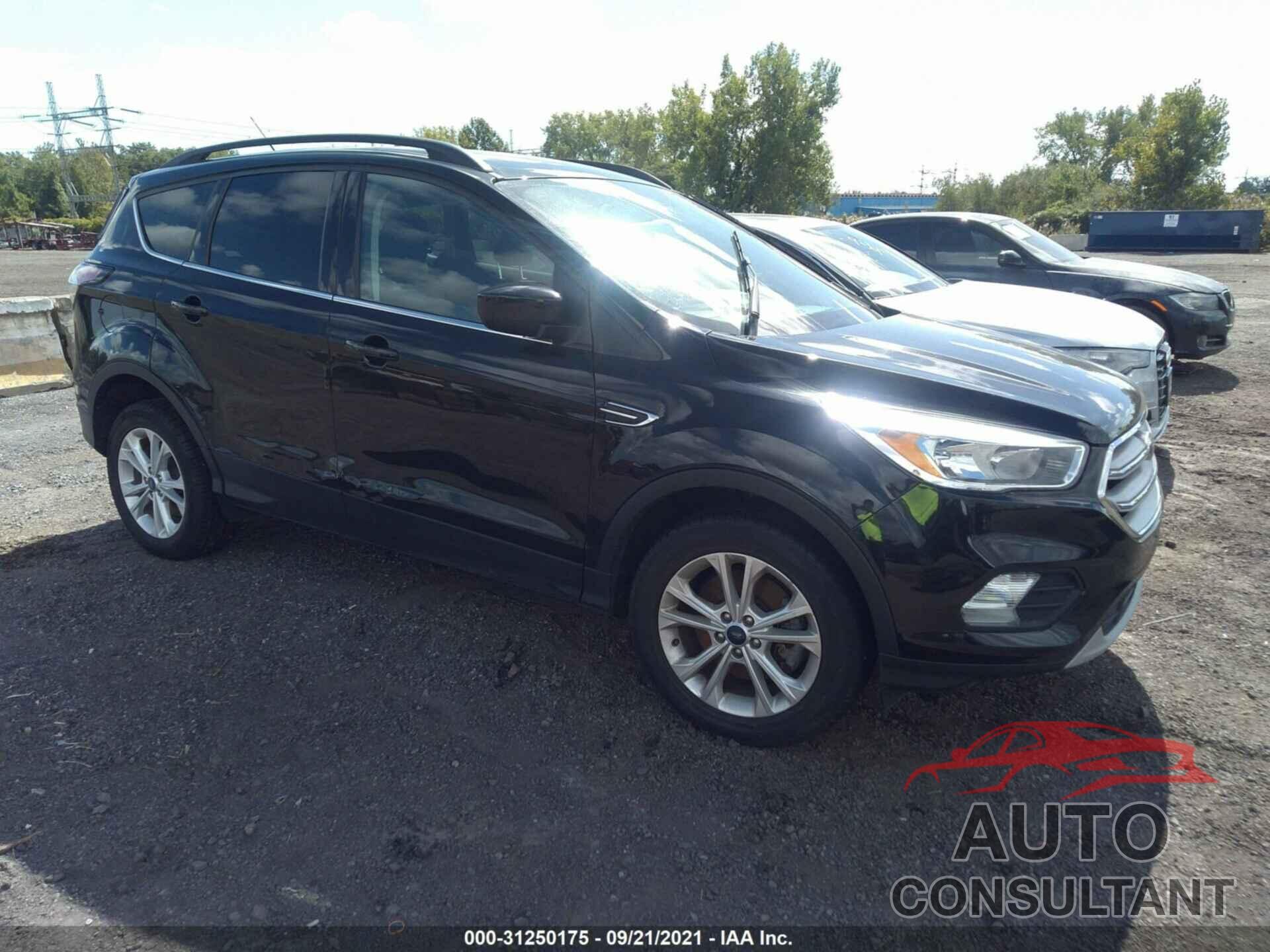 FORD ESCAPE 2018 - 1FMCU9GD6JUB75602