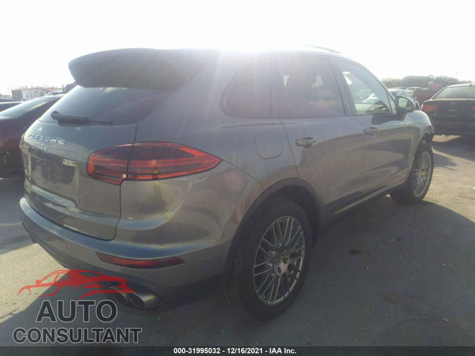 PORSCHE CAYENNE 2017 - WP1AB2A29HLA52794