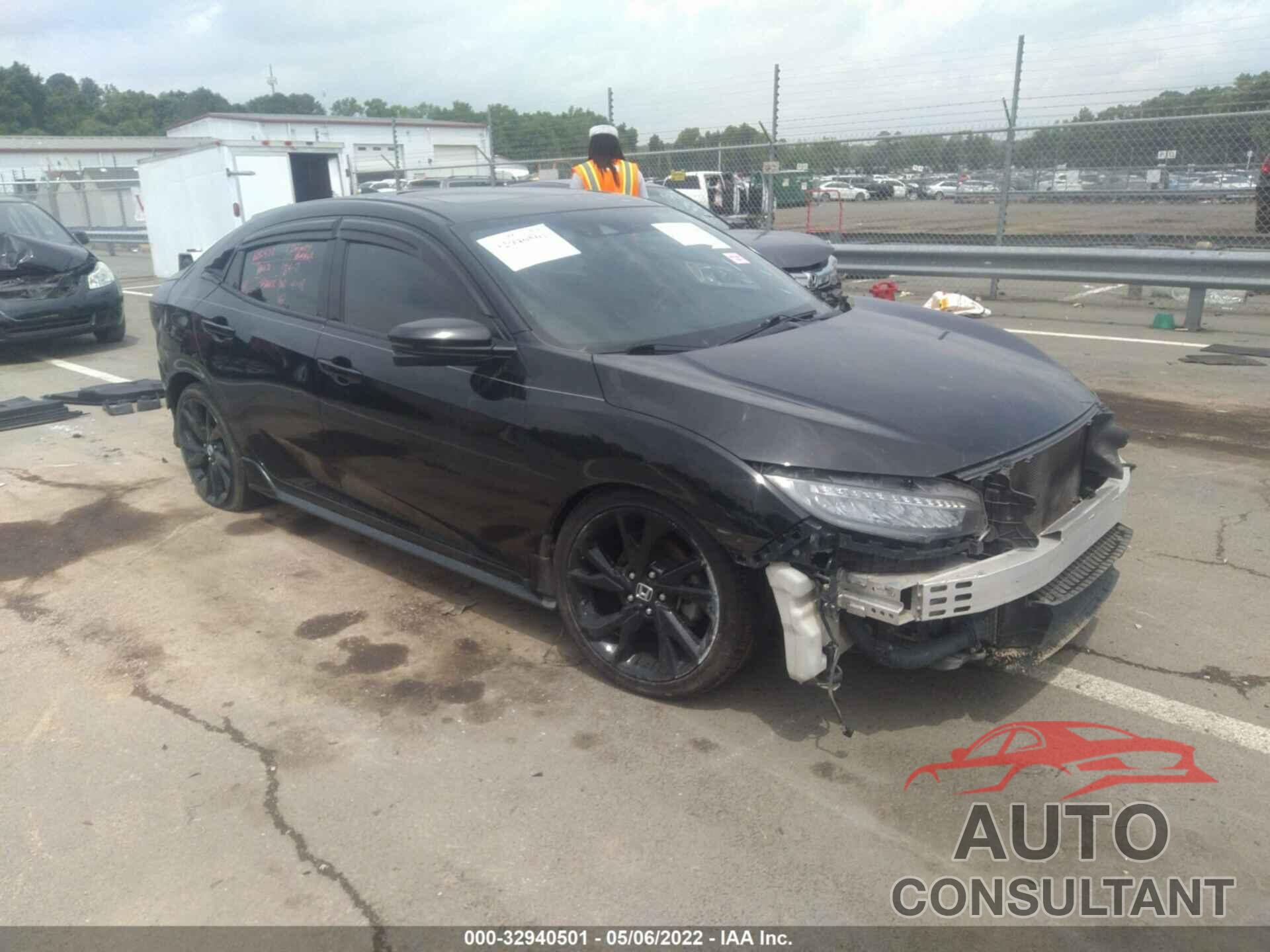 HONDA CIVIC HATCHBACK 2018 - SHHFK7H99JU230086