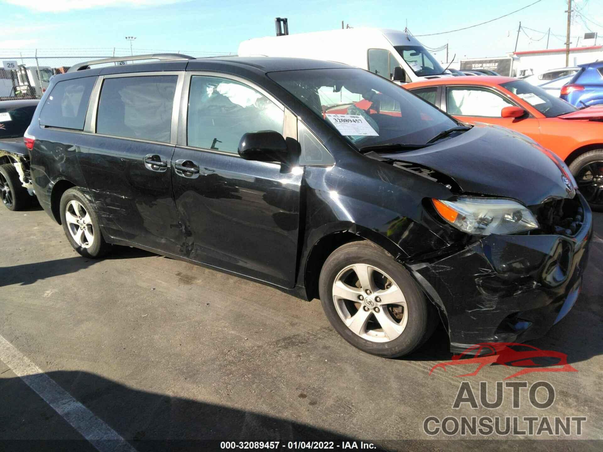 TOYOTA SIENNA 2017 - 5TDKZ3DC4HS791906