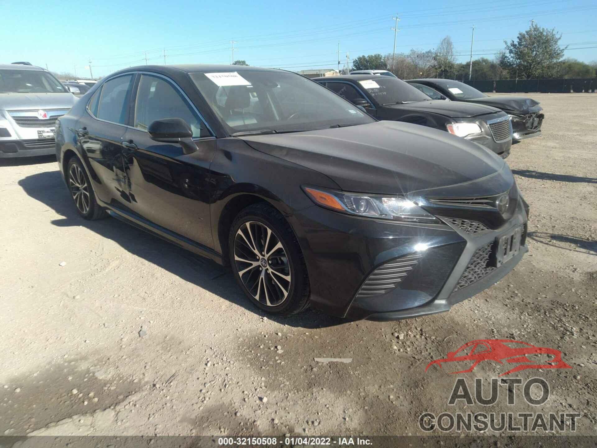 TOYOTA CAMRY 2020 - 4T1G11AK3LU916715