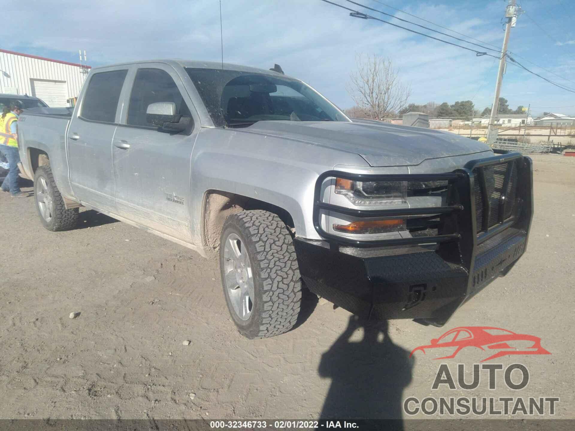 CHEVROLET SILVERADO 1500 2018 - 3GCUKREC6JG365590
