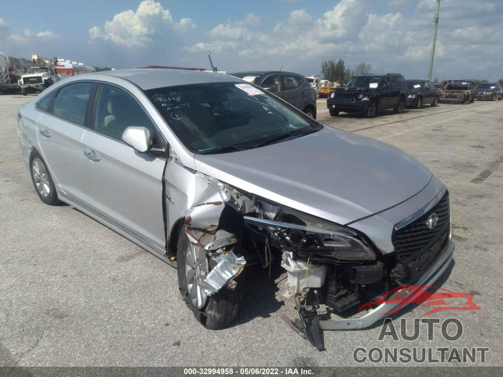 HYUNDAI SONATA HYBRID 2016 - KMHE24L14GA023177