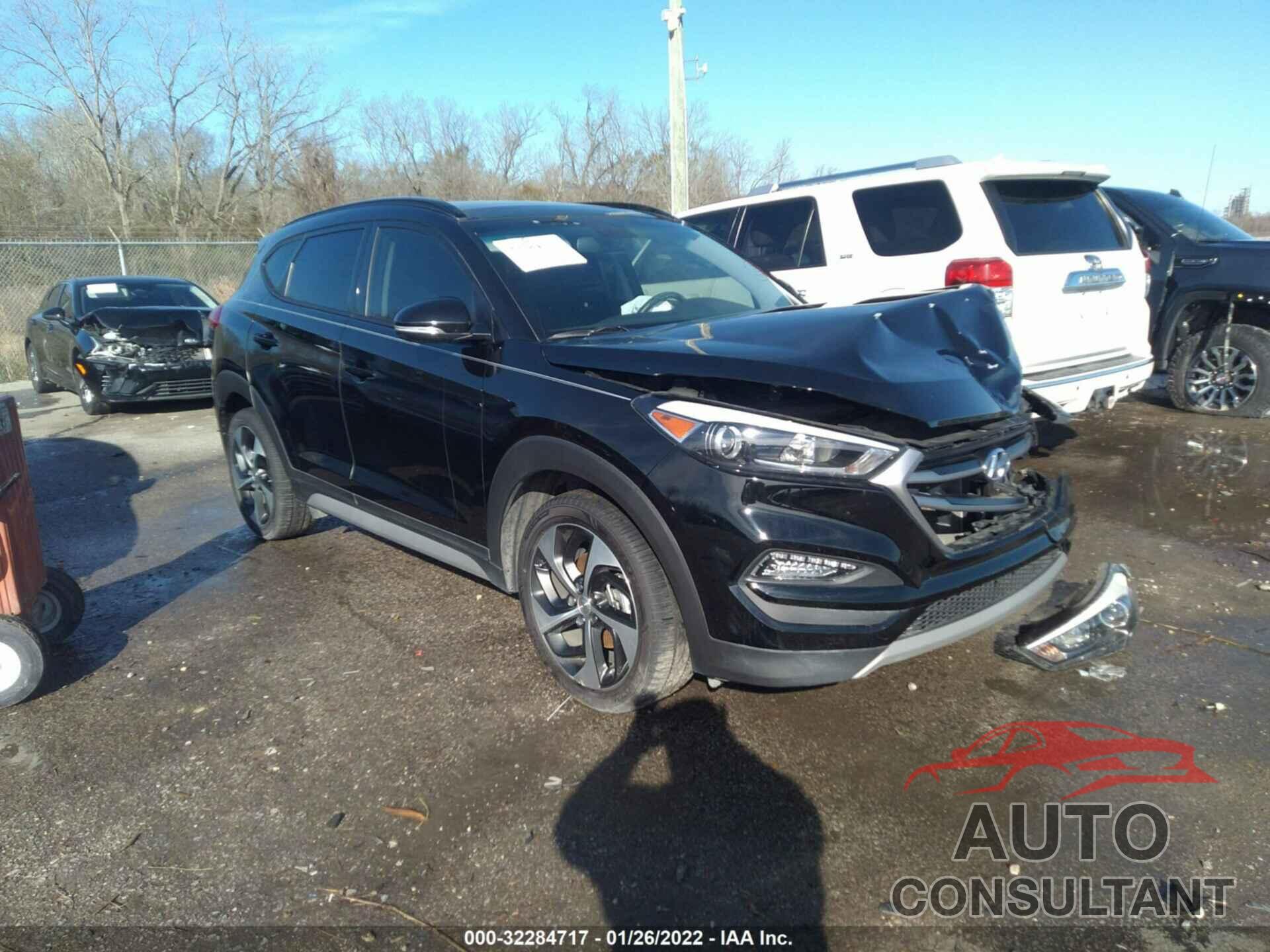 HYUNDAI TUCSON 2018 - KM8J33A28JU707205