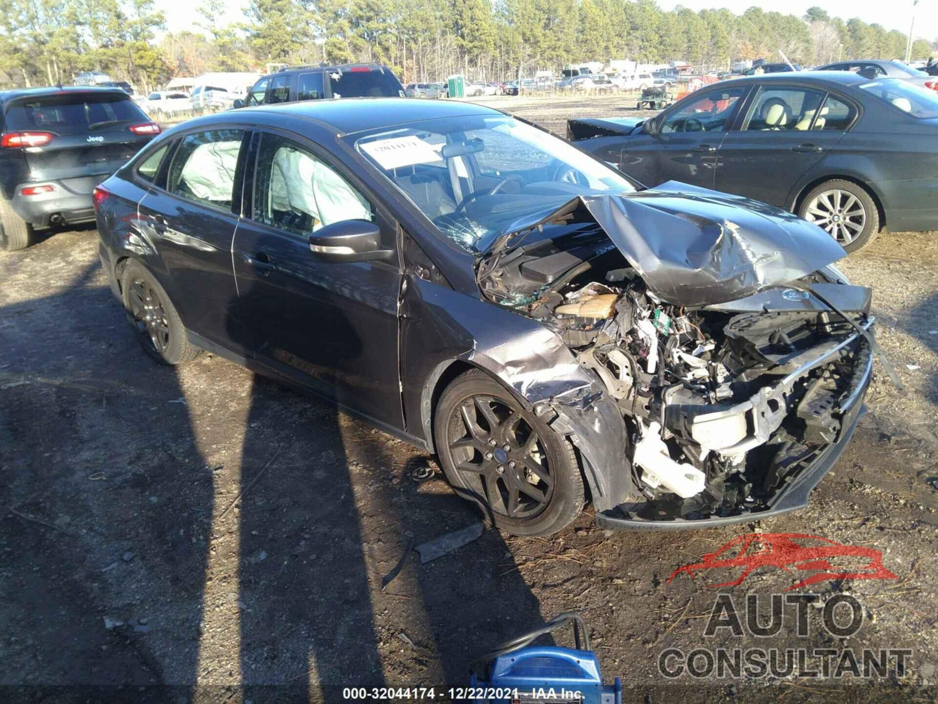 FORD FOCUS 2016 - 1FADP3F20GL261392