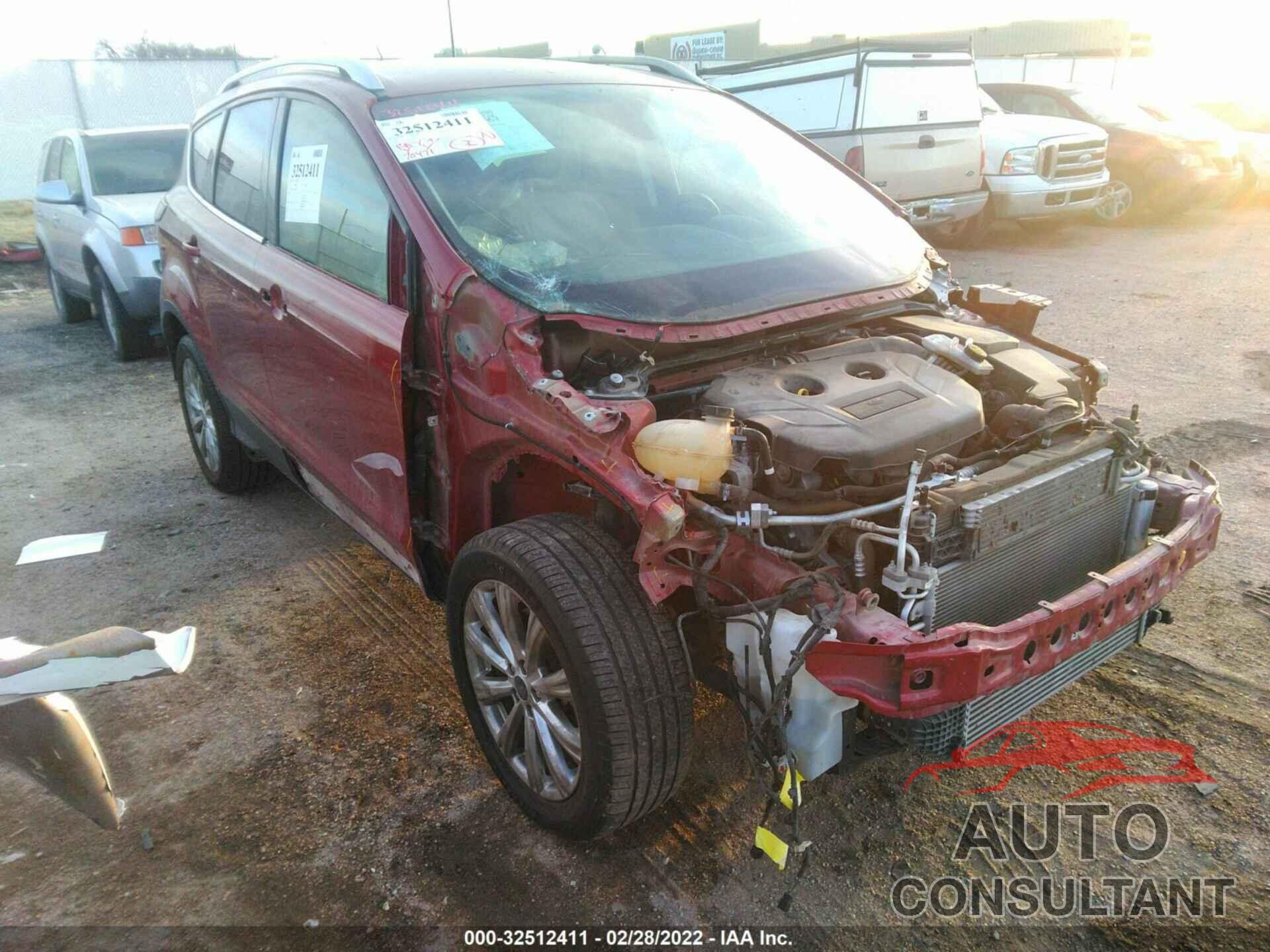 FORD ESCAPE 2017 - 1FMCU9J99HUE95141