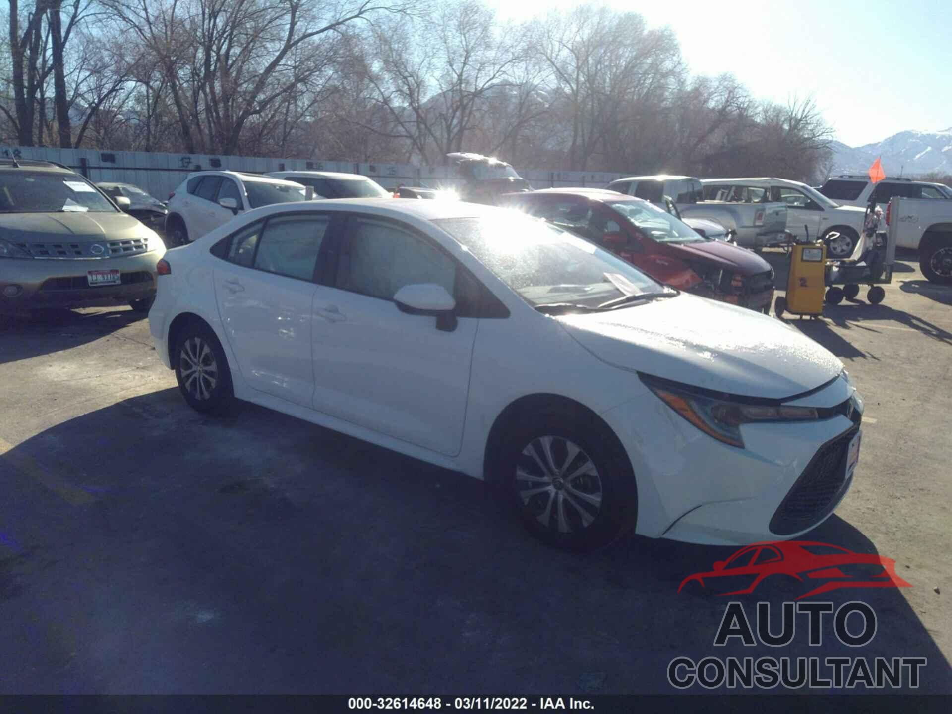 TOYOTA COROLLA 2022 - JTDEAMDE6N3004611