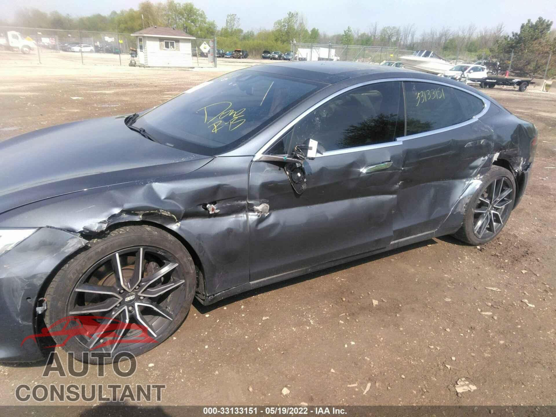 TESLA MODEL S 2016 - 5YJSA1E28GF156885
