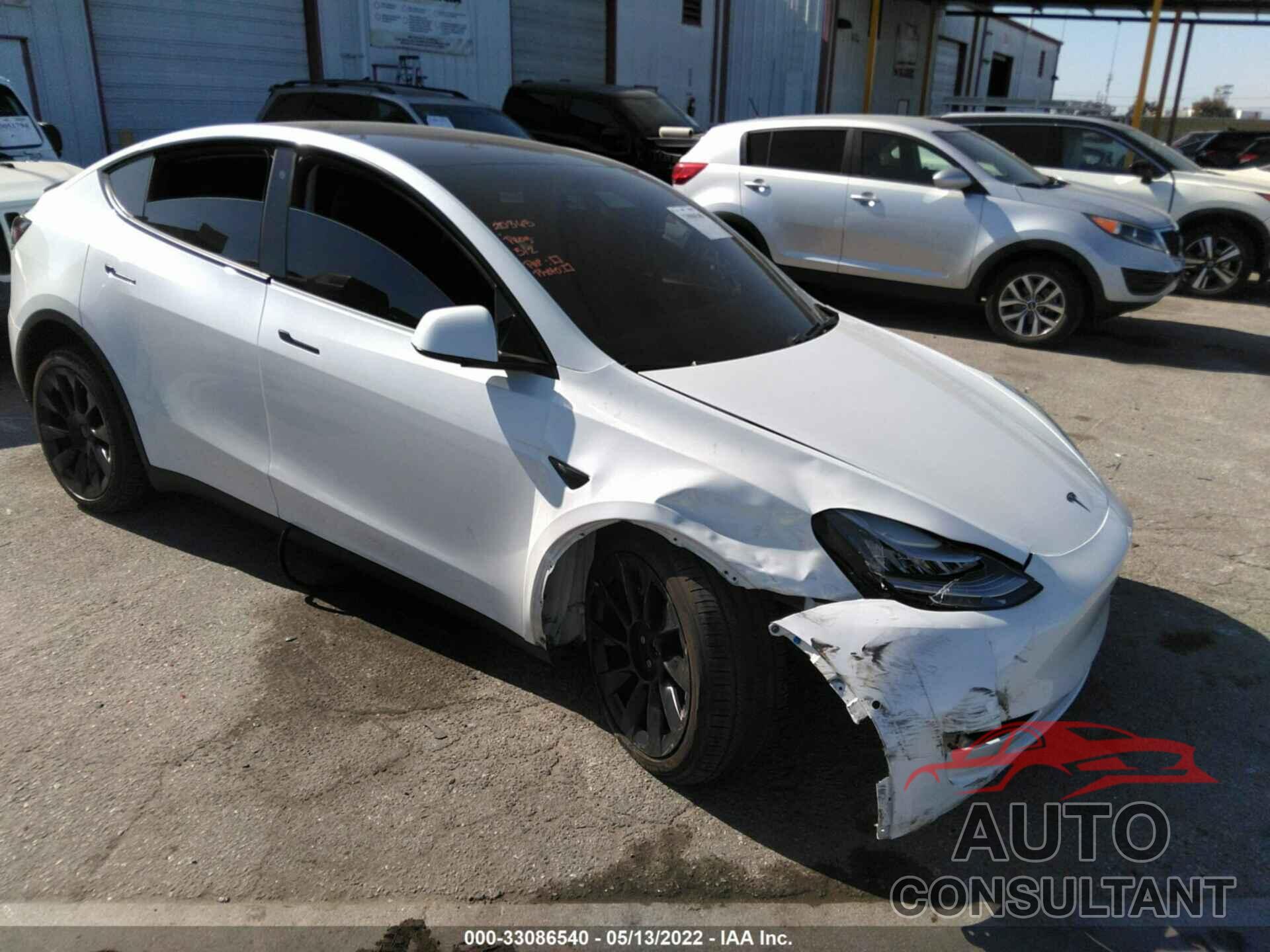 TESLA MODEL Y 2020 - 5YJYGDEE5LF012872