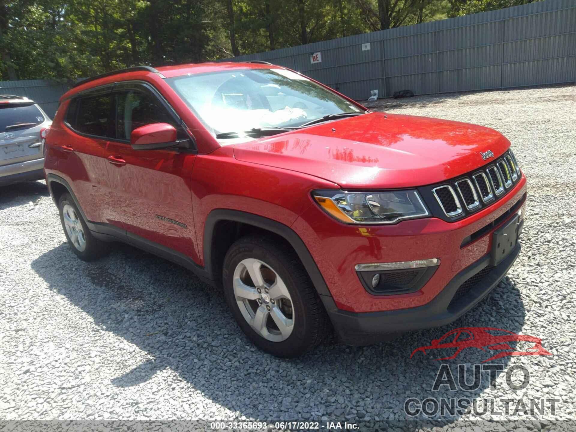 JEEP COMPASS 2018 - 3C4NJDBB4JT142347