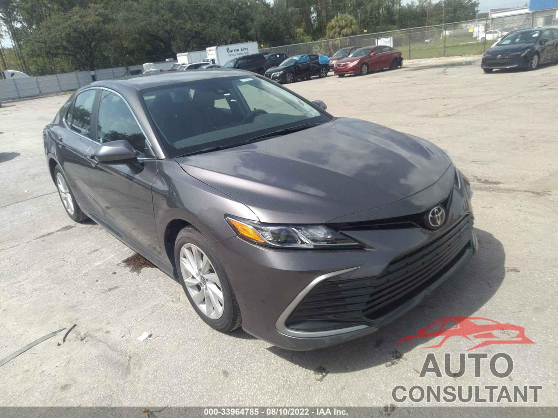 TOYOTA CAMRY 2021 - 4T1C11AK6MU459320