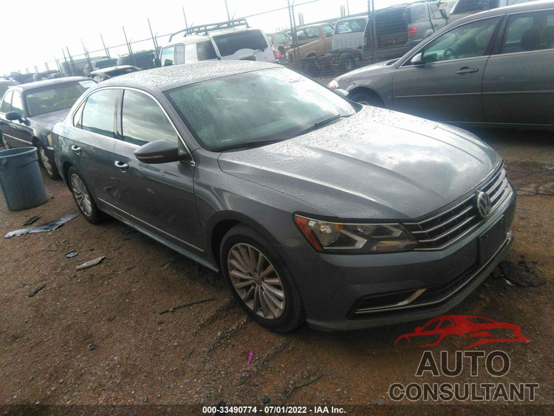VOLKSWAGEN PASSAT 2017 - 1VWBT7A32HC024695