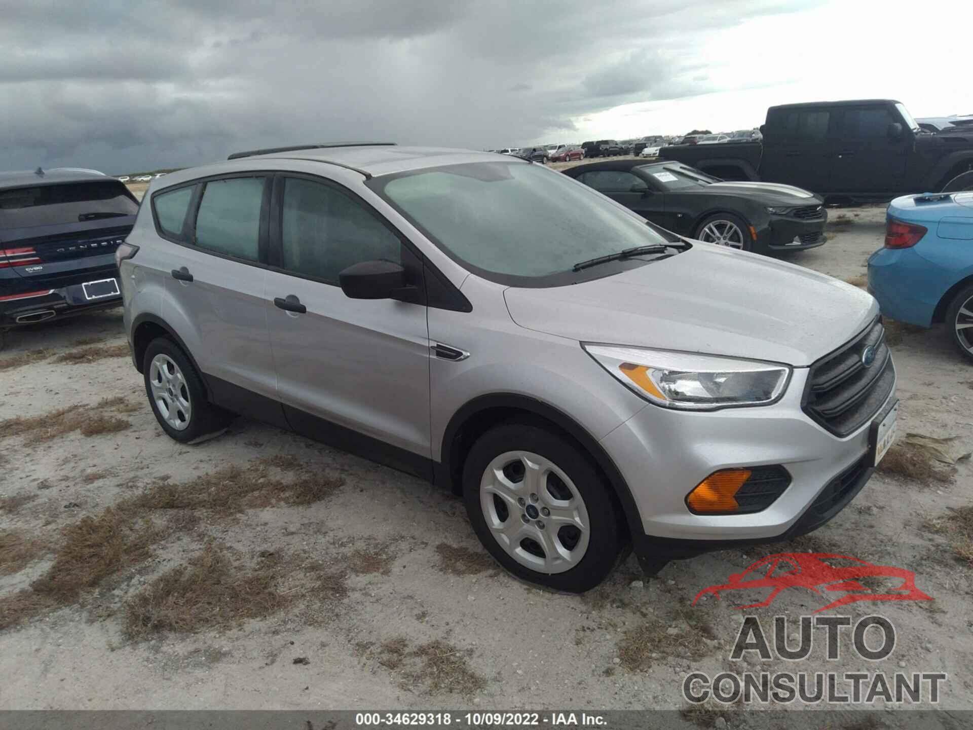 FORD ESCAPE 2017 - 1FMCU0F77HUA78880