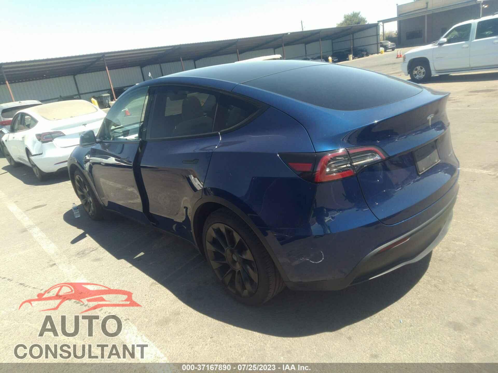 TESLA MODEL Y 2021 - 5YJYGDEEXMF095863