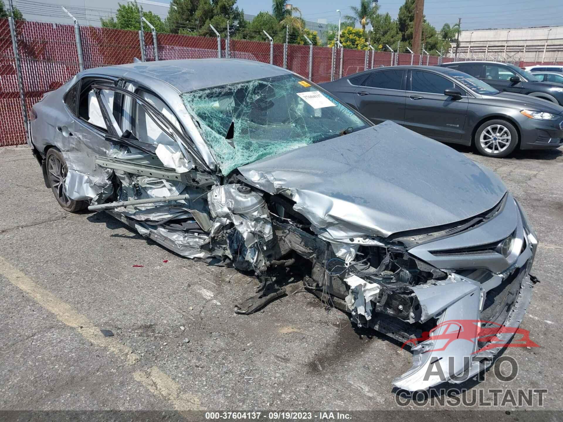 TOYOTA CAMRY 2022 - 4T1G11AK8NU060170